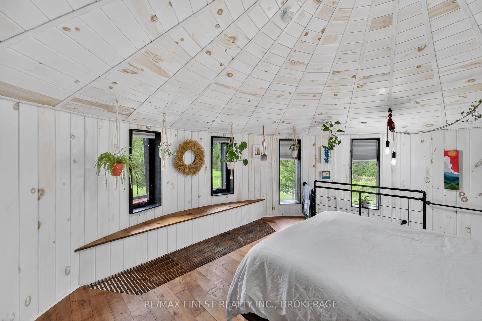 Photo 13 of 922 Lime Lake Road, Greater Napanee — HOMEH