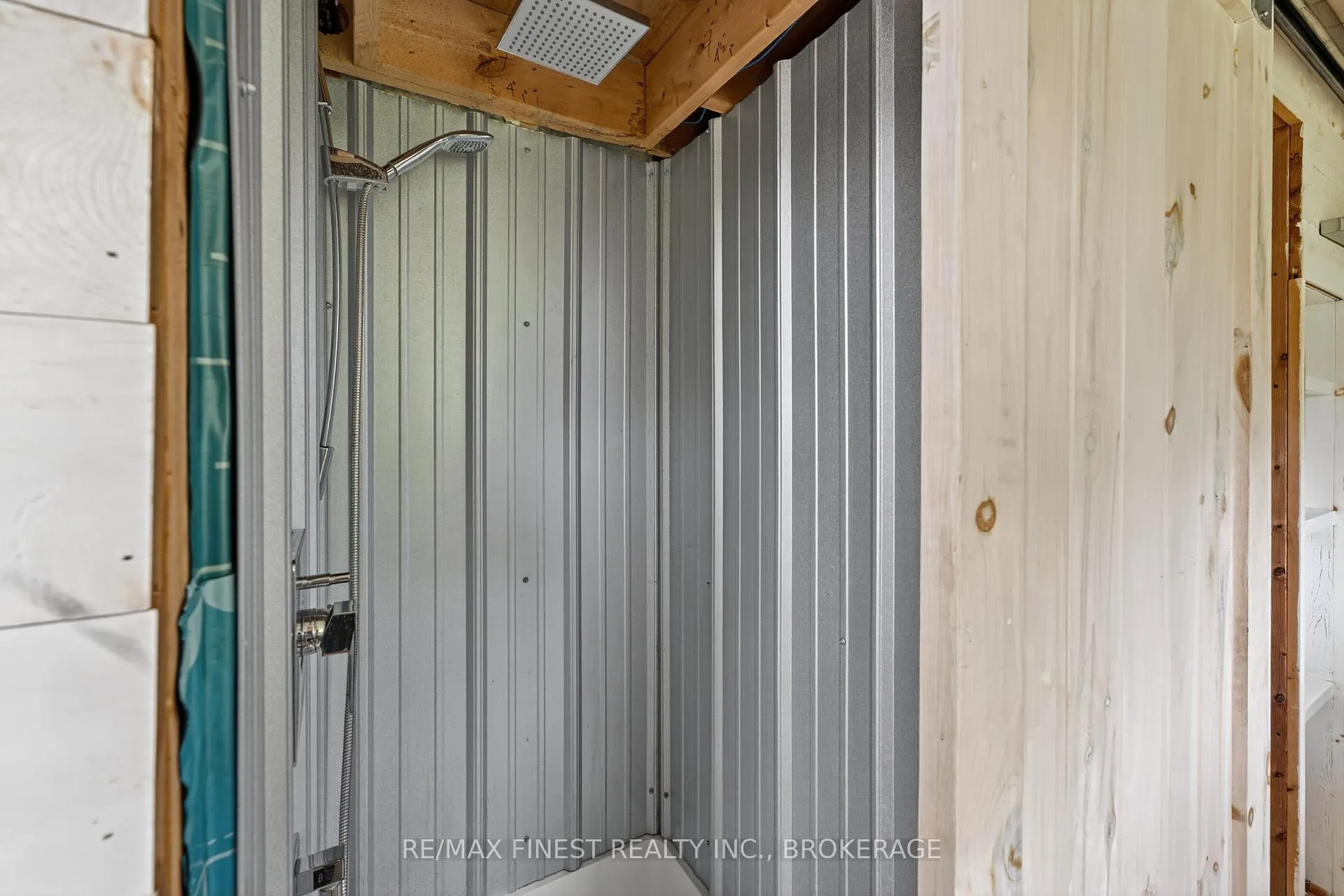 Photo 28 of 922 Lime Lake Road, Greater Napanee — HOMEH