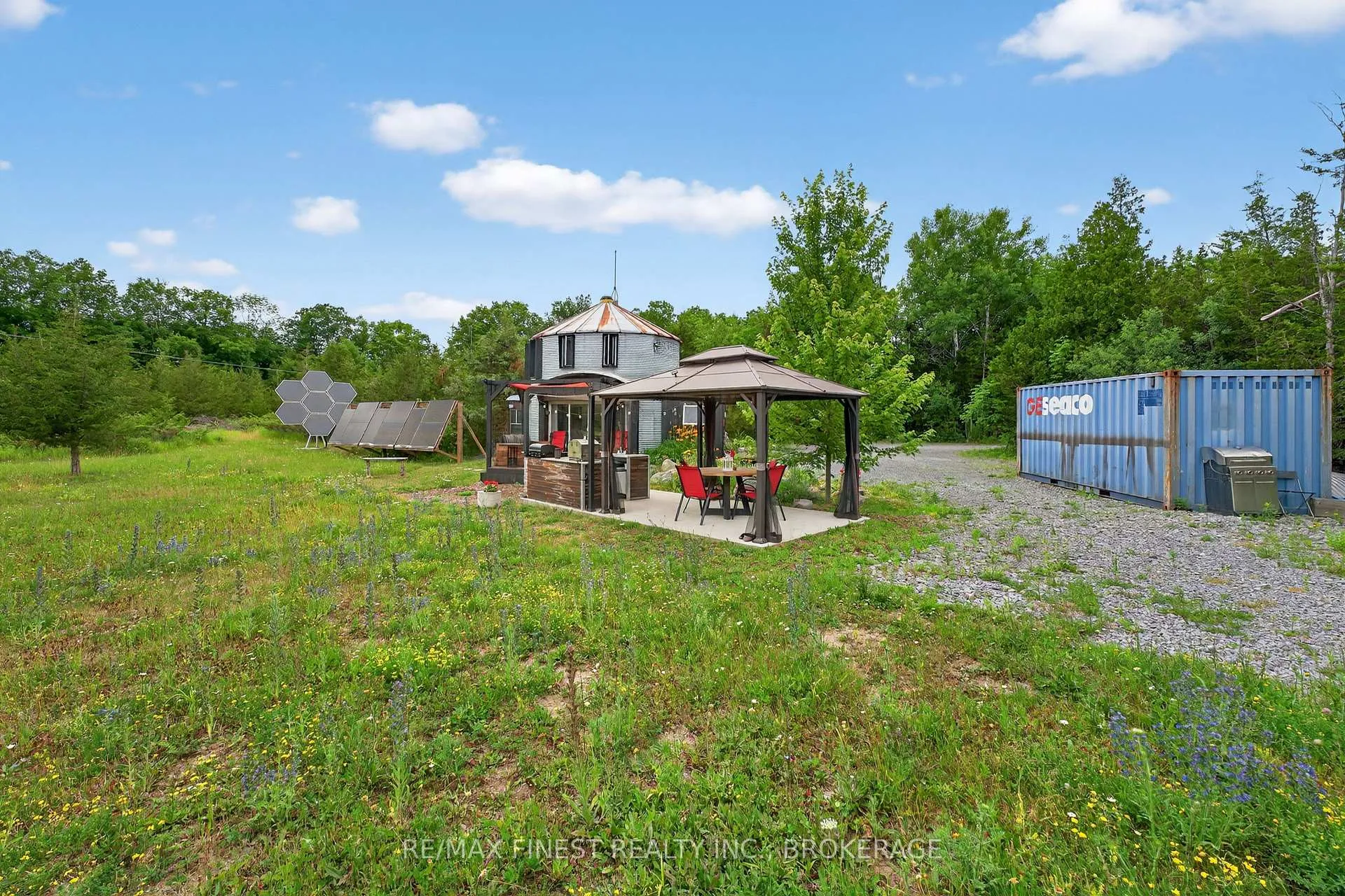 Photo 33 of 922 Lime Lake Road, Greater Napanee — HOMEH