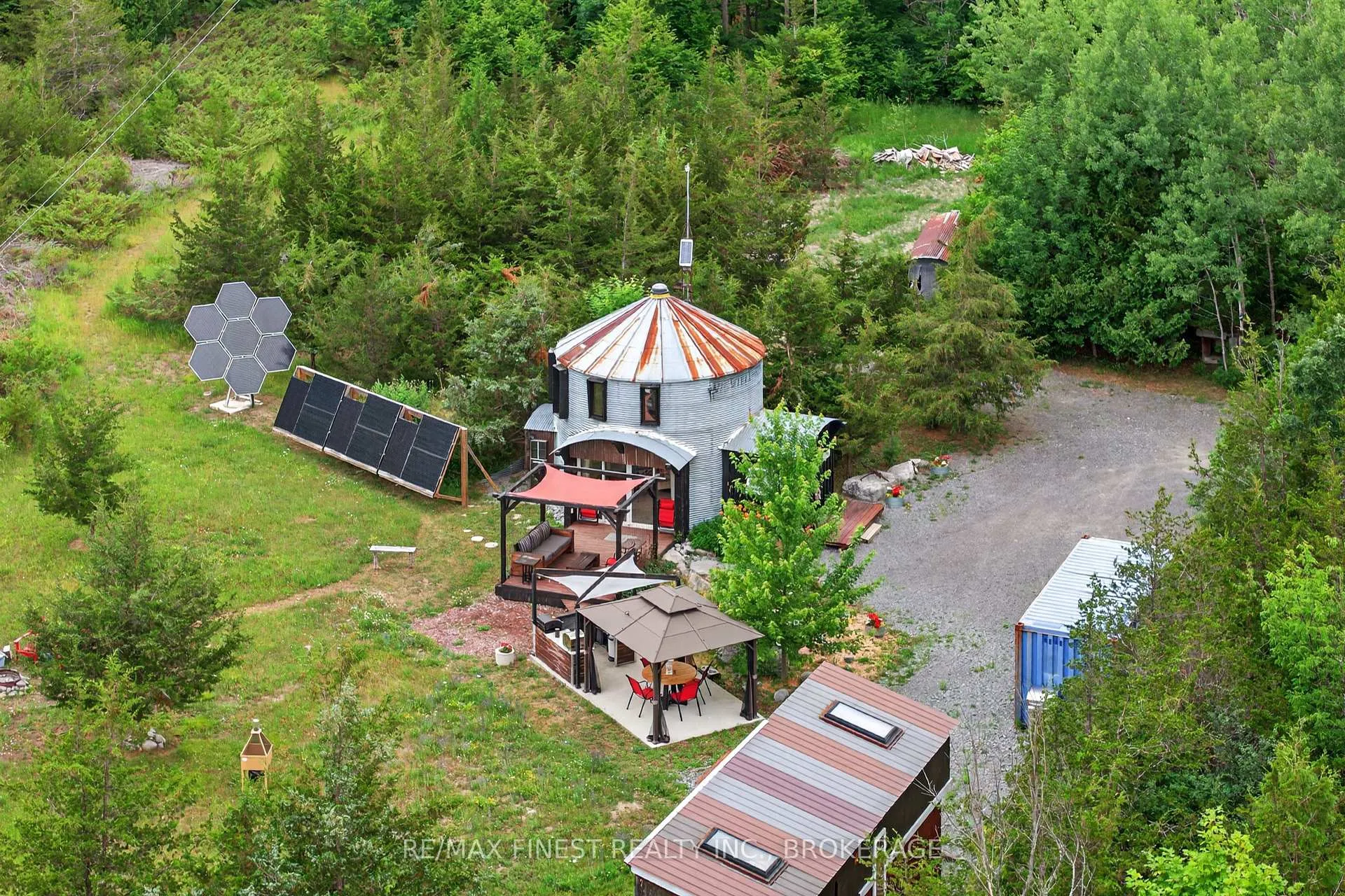 Photo 34 of 922 Lime Lake Road, Greater Napanee — HOMEH