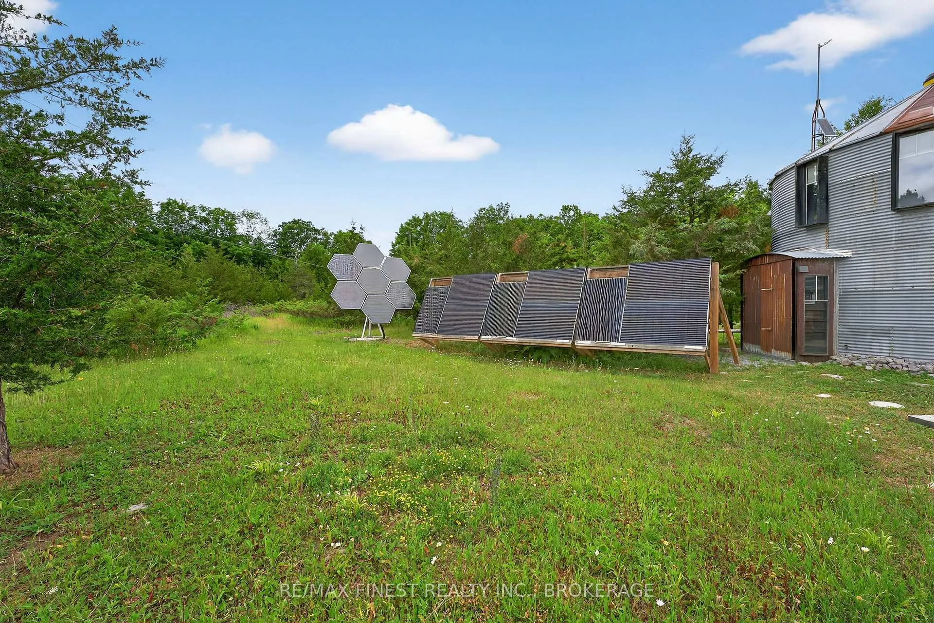 Photo 35 of 922 Lime Lake Road, Greater Napanee — HOMEH