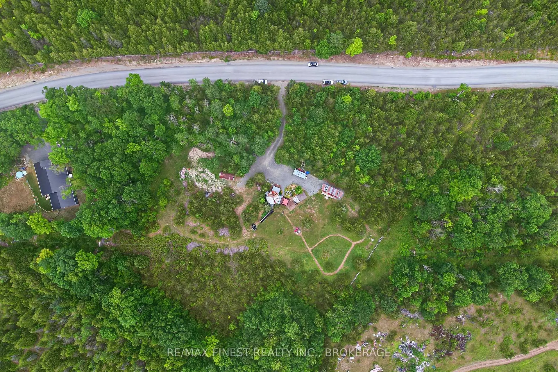 Photo 37 of 922 Lime Lake Road, Greater Napanee — HOMEH