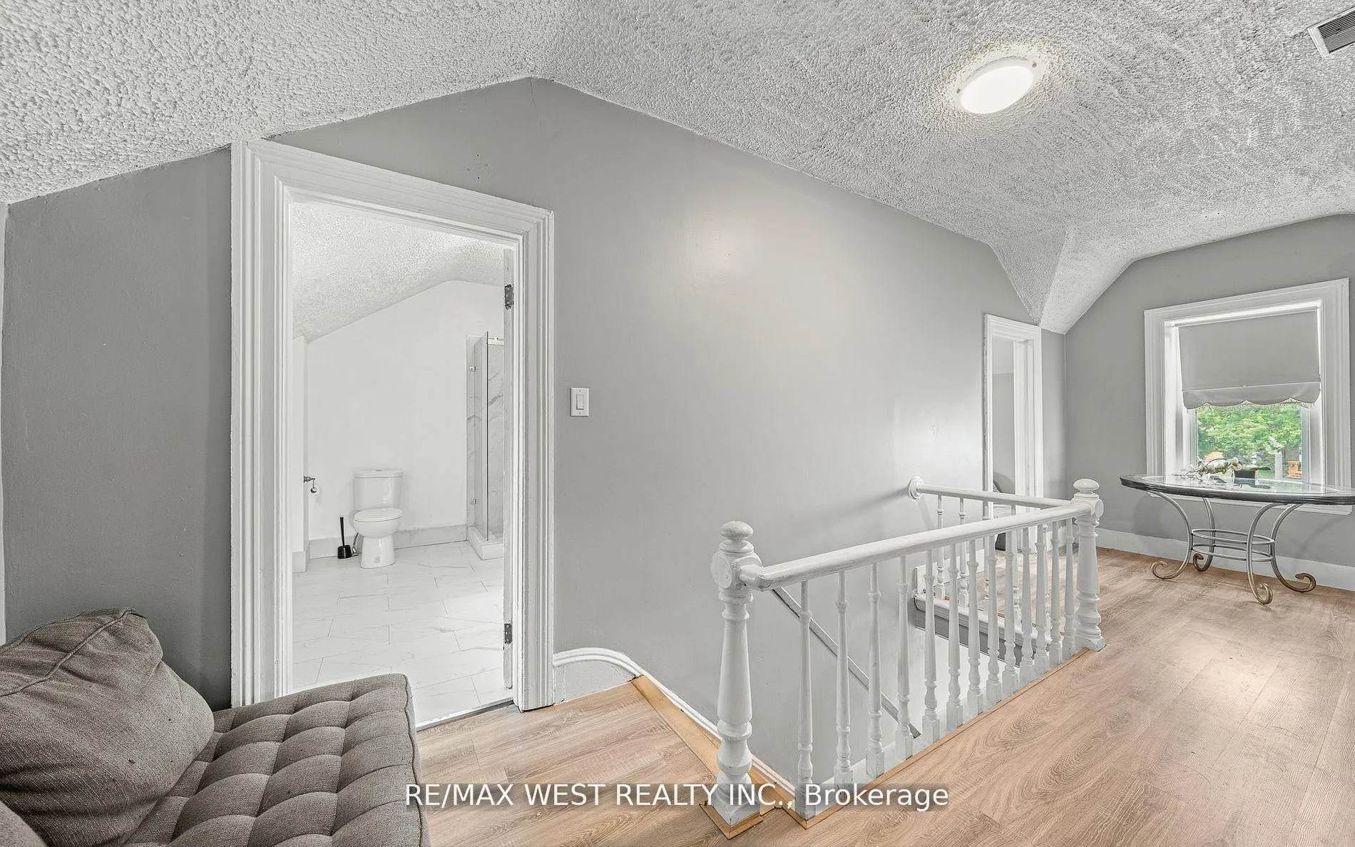 Photo 8 of 58 Brook Street E, Cambridge — HOMEH