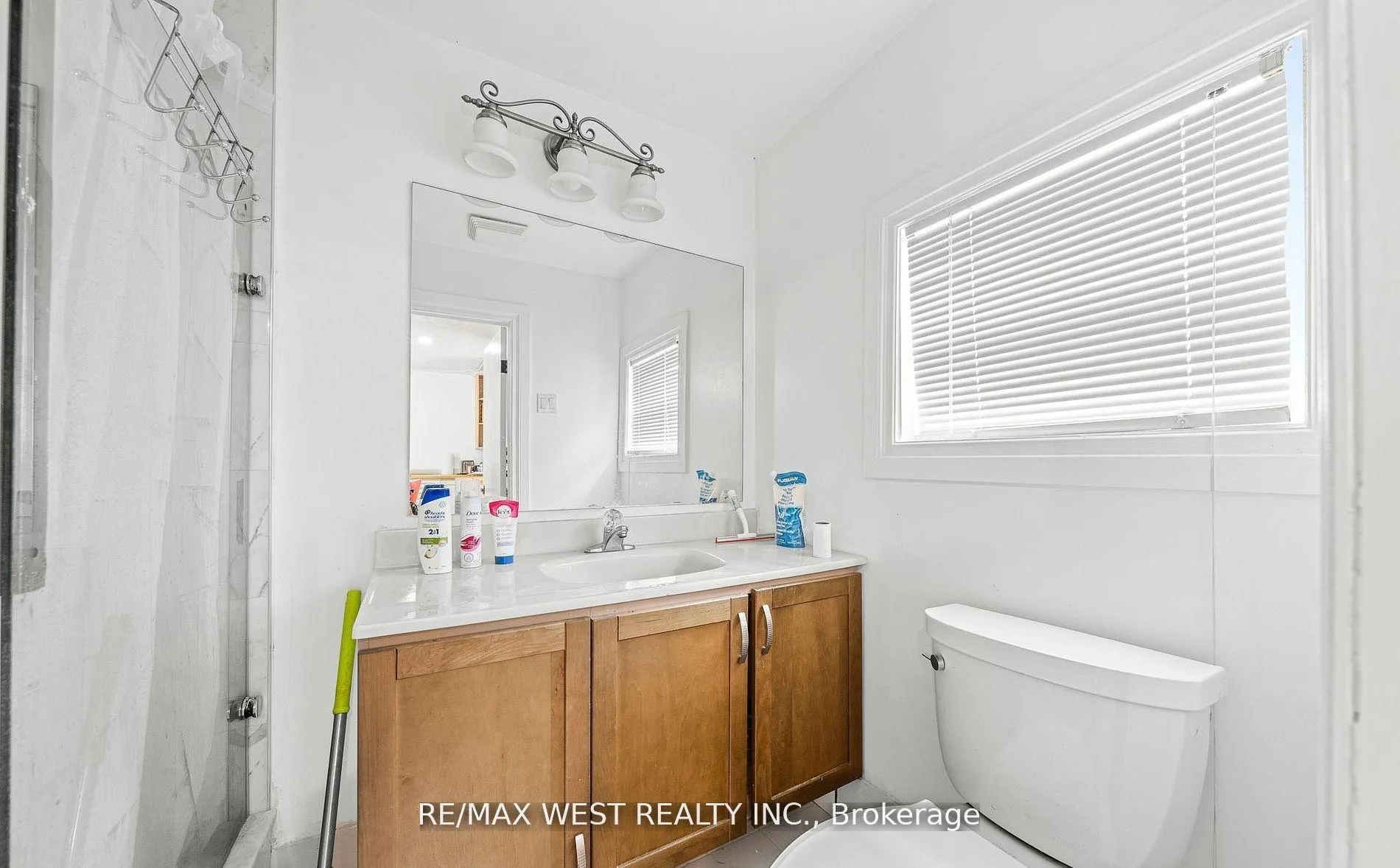 Photo 13 of 58 Brook Street E, Cambridge — HOMEH