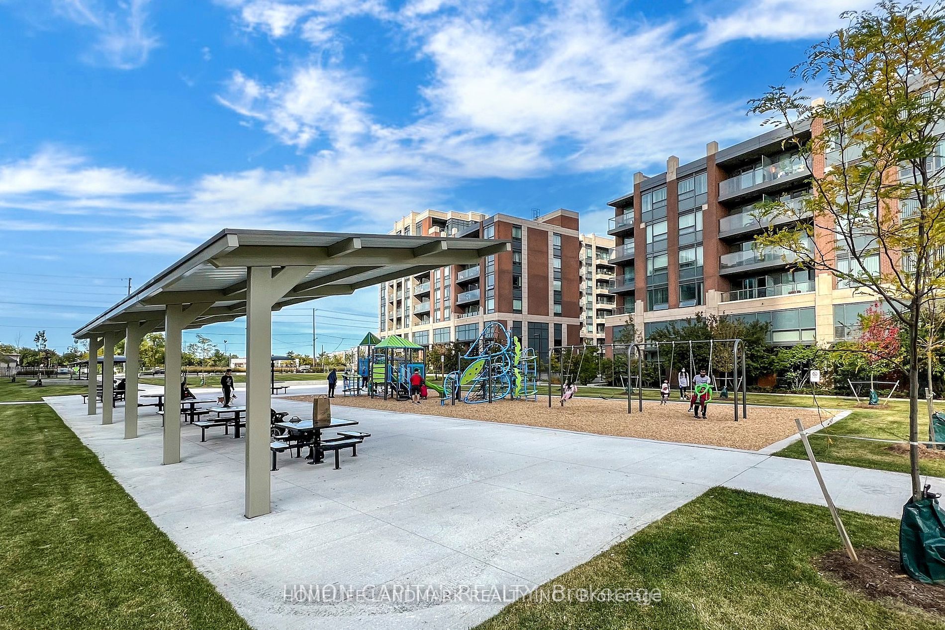 Photo 28 of Unit 726, 28 Uptown Drive, Markham, Unionville — HOMEH