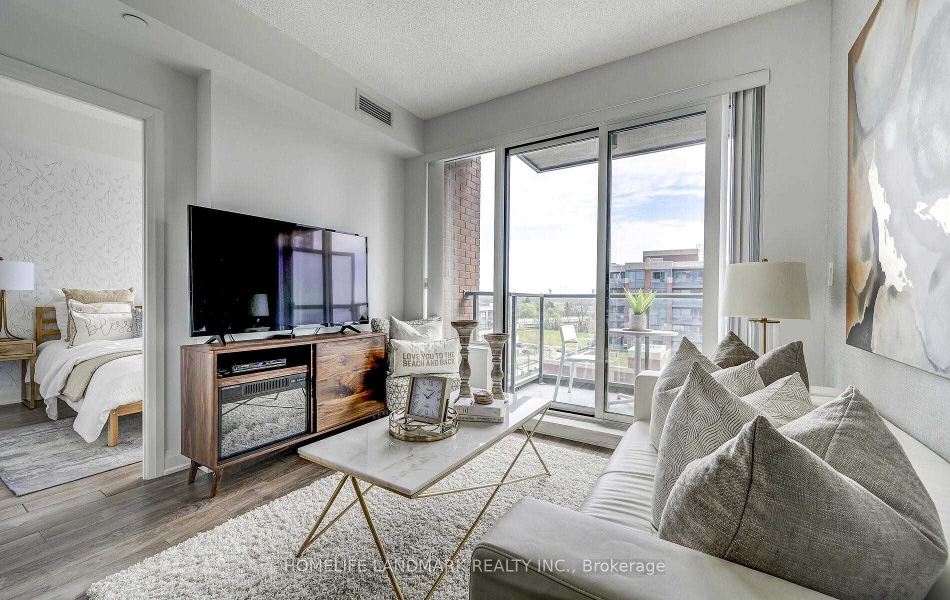 Photo 10 of Unit 726, 28 Uptown Drive, Markham, Unionville — HOMEH