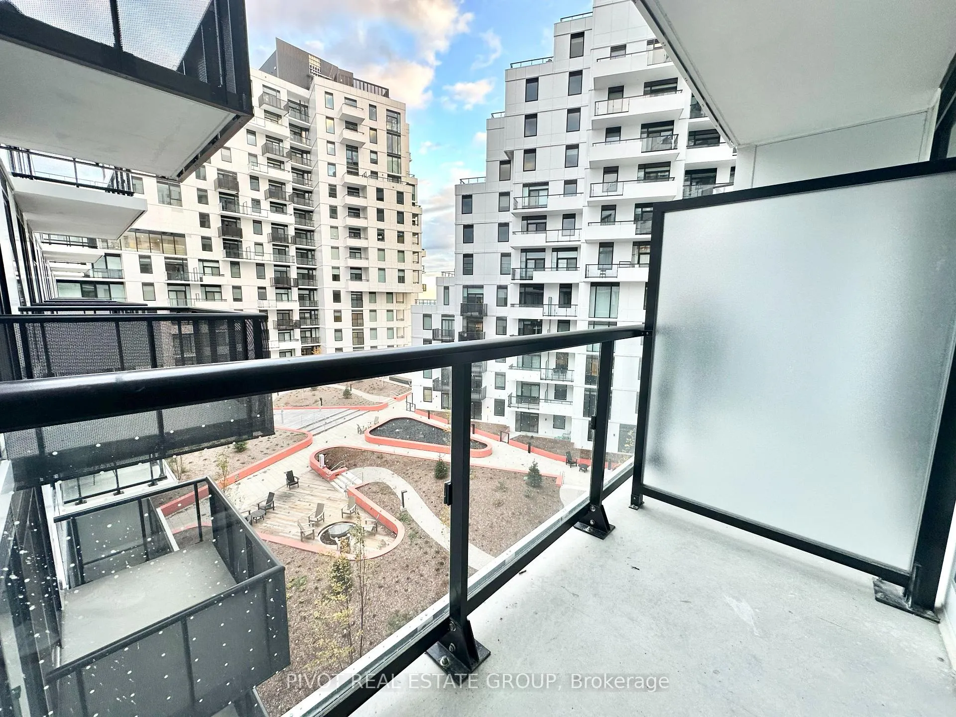 Photo 8 of Unit 725, 1050 Eastern Avenue, Toronto, The Beaches — HOMEH