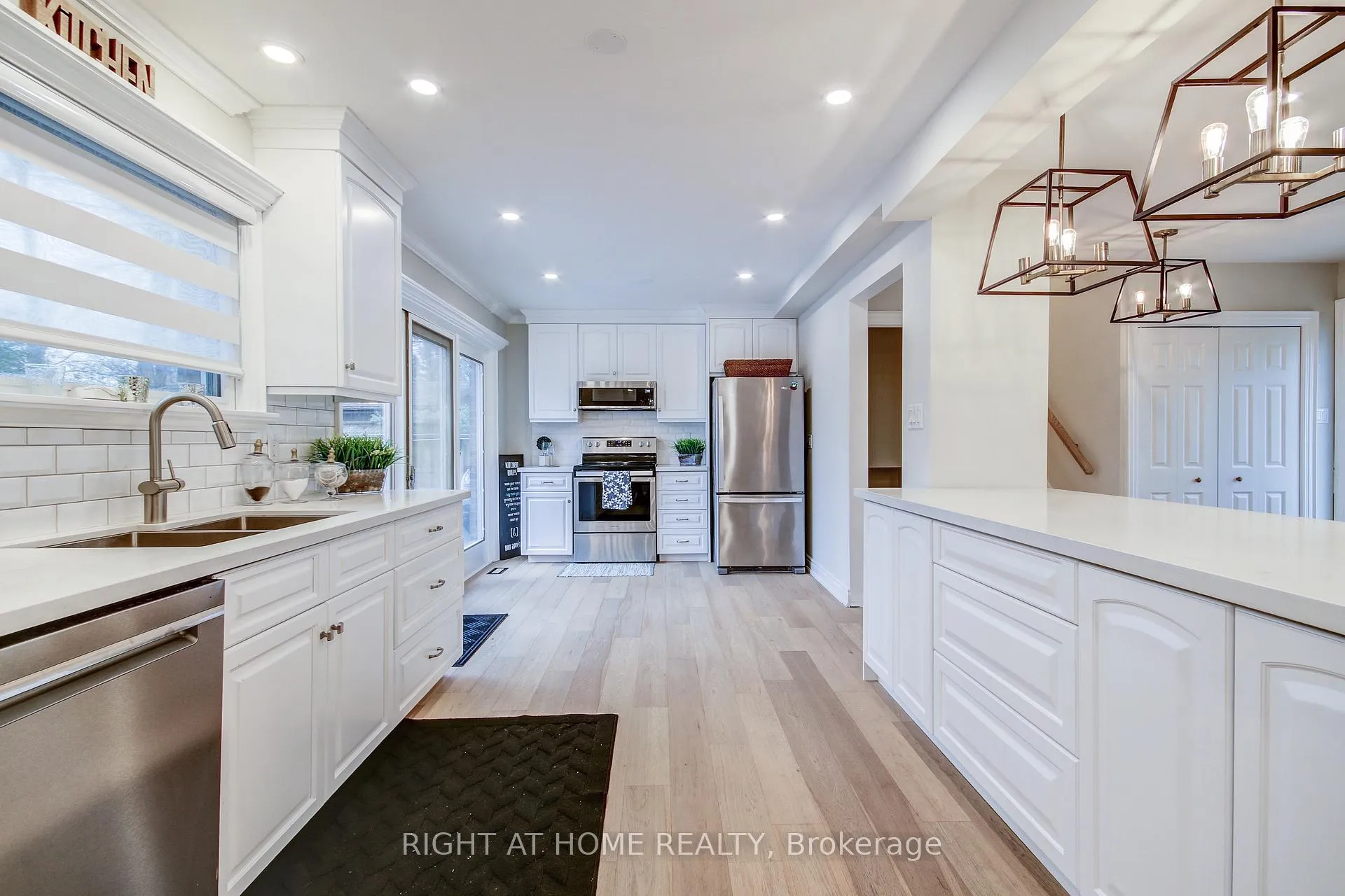 Photo 9 of 5264 Woodhaven Drive, Burlington, Appleby — HOMEH