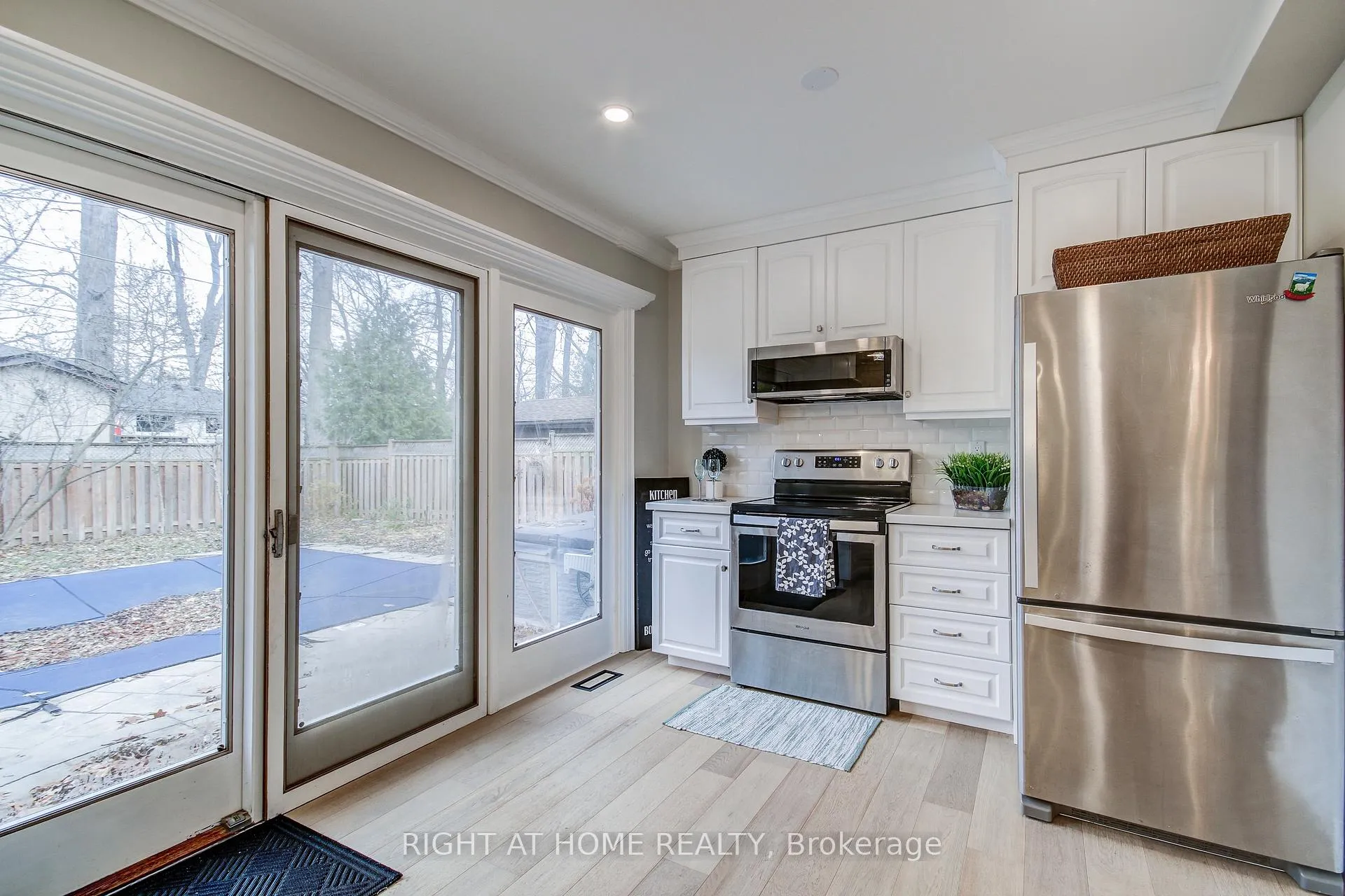 Photo 12 of 5264 Woodhaven Drive, Burlington, Appleby — HOMEH