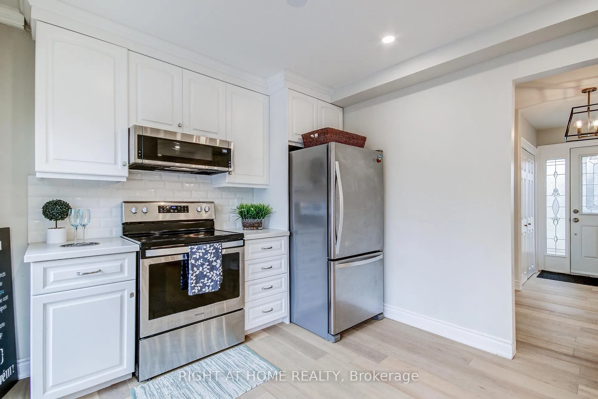 Photo 13 of 5264 Woodhaven Drive, Burlington, Appleby — HOMEH