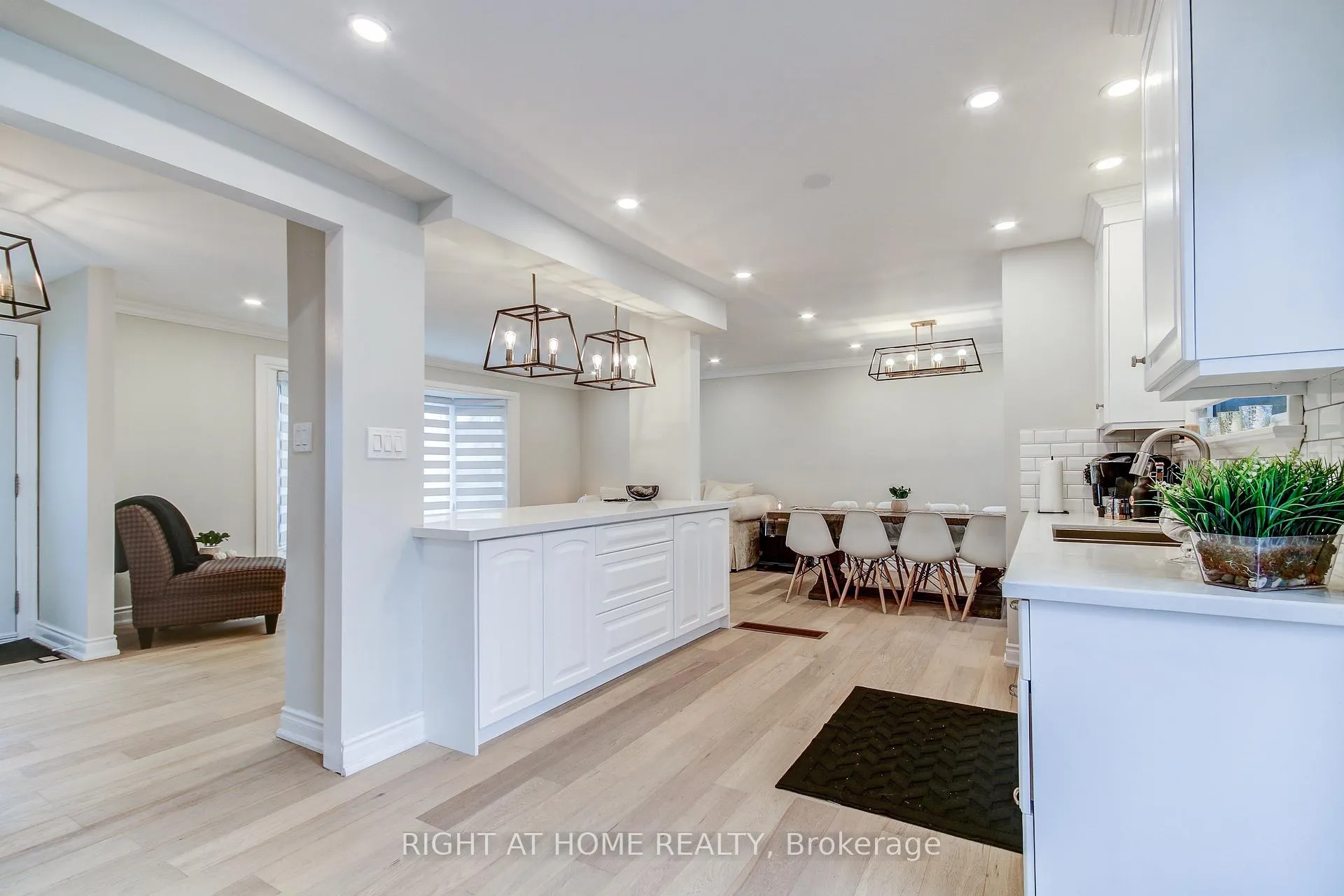Photo 14 of 5264 Woodhaven Drive, Burlington, Appleby — HOMEH