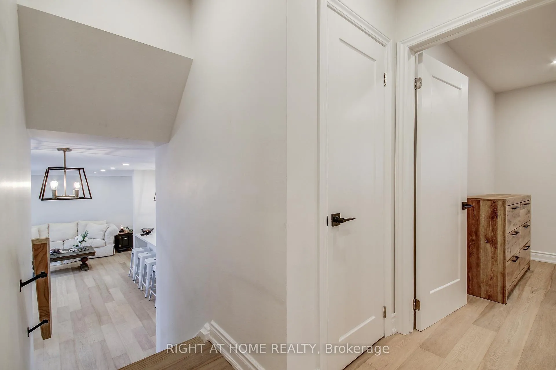 Photo 18 of 5264 Woodhaven Drive, Burlington, Appleby — HOMEH