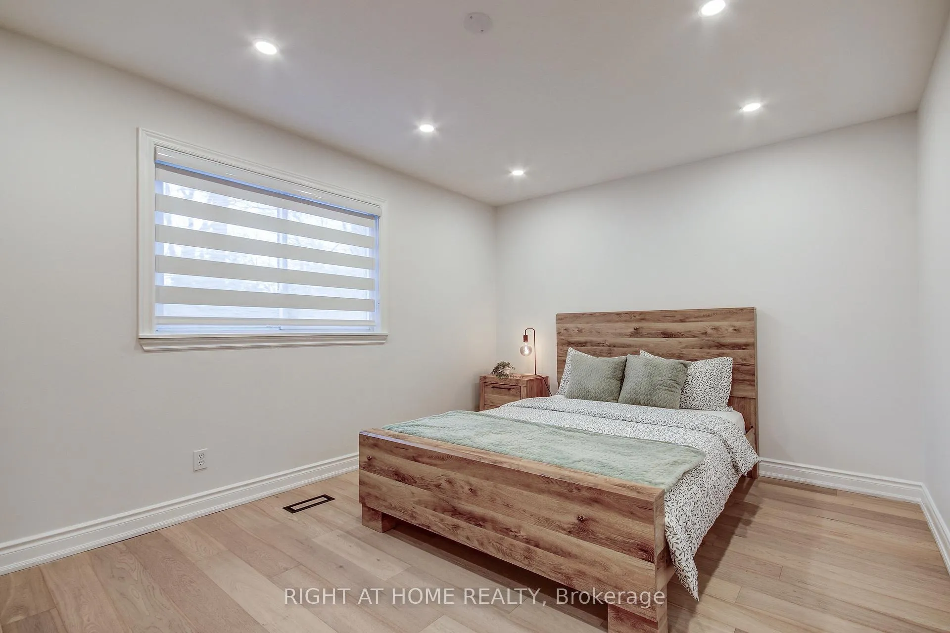 Photo 19 of 5264 Woodhaven Drive, Burlington, Appleby — HOMEH