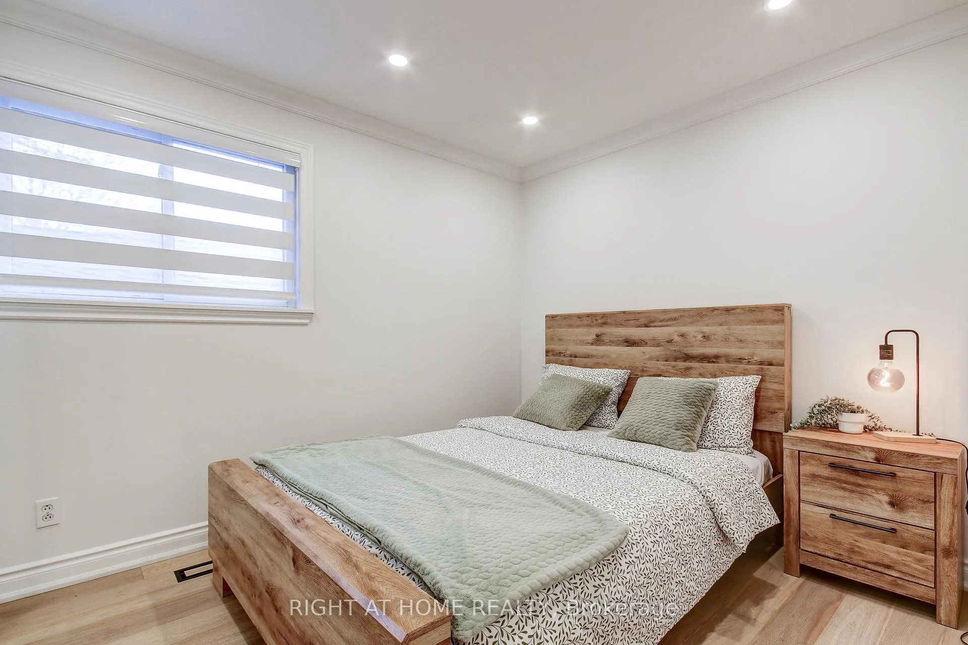 Photo 21 of 5264 Woodhaven Drive, Burlington, Appleby — HOMEH