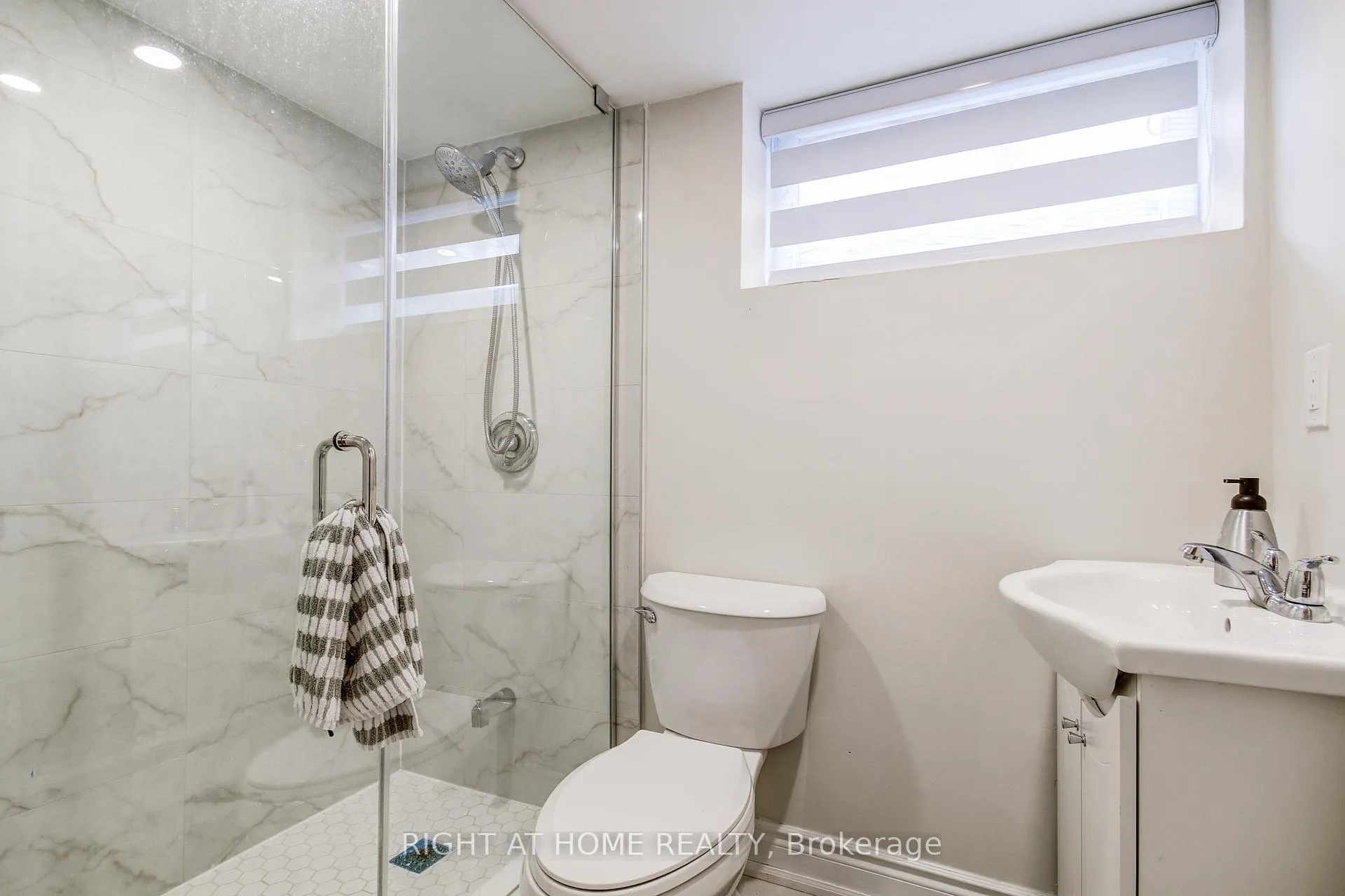 Photo 30 of 5264 Woodhaven Drive, Burlington, Appleby — HOMEH