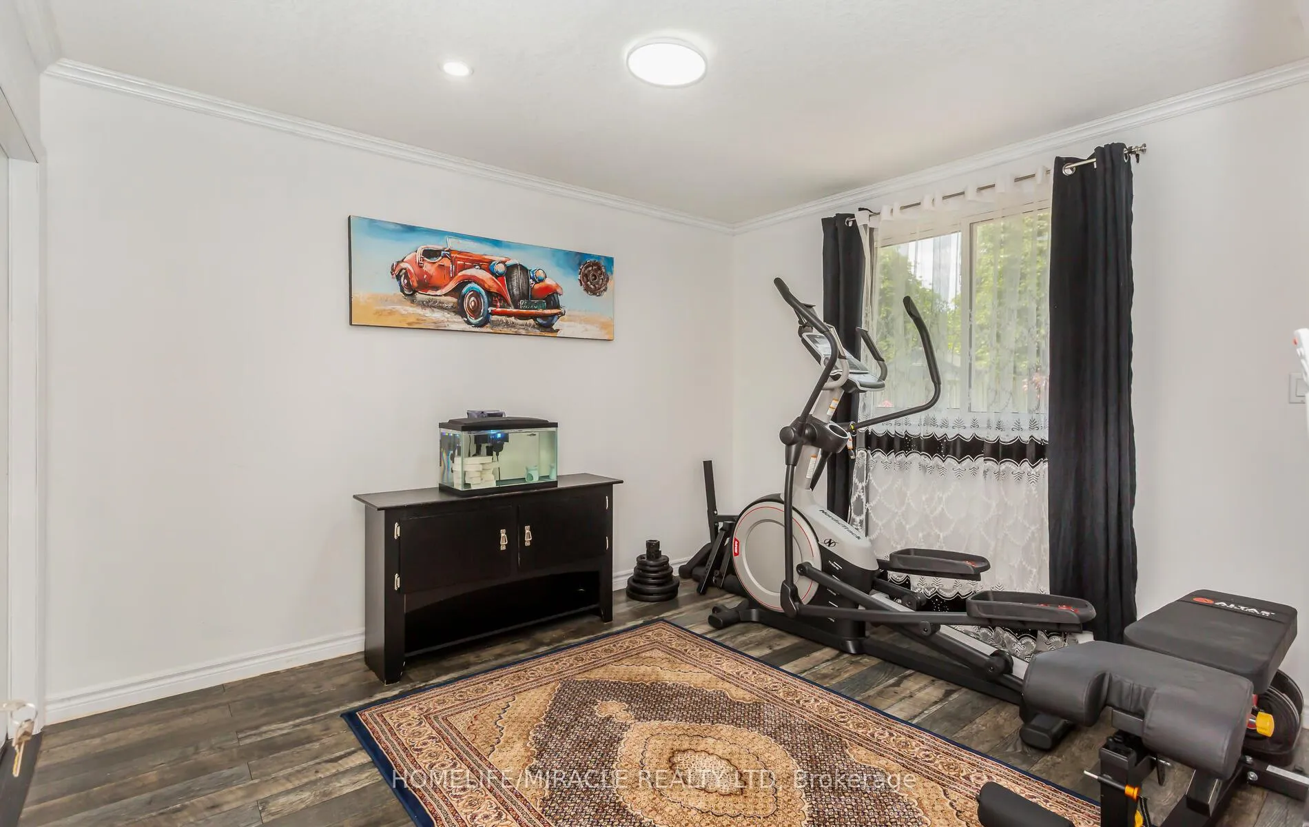 Photo 11 of 1756 Briarwood Drive, Cambridge, Galt City Centre — HOMEH