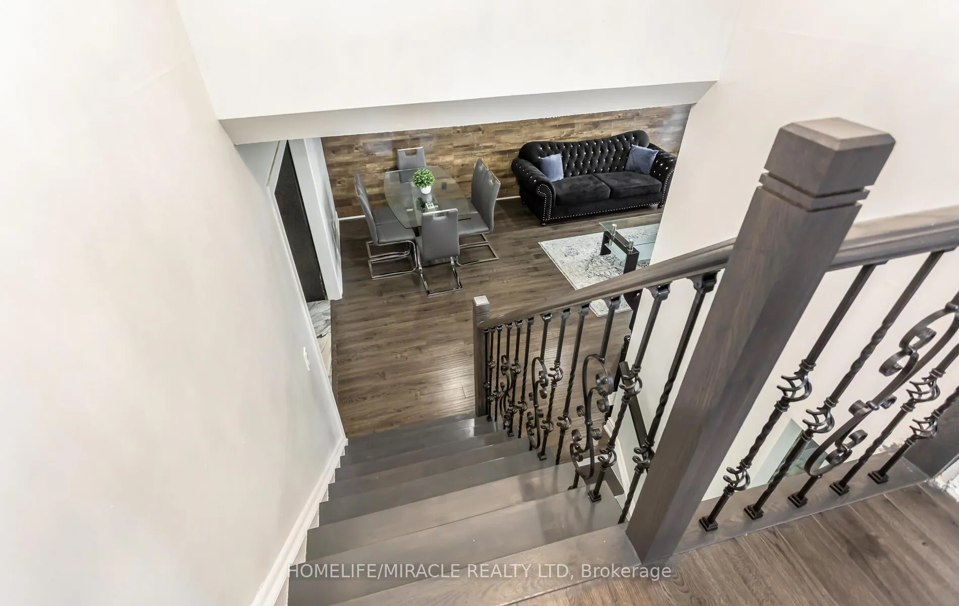 Photo 23 of 1756 Briarwood Drive, Cambridge, Galt City Centre — HOMEH