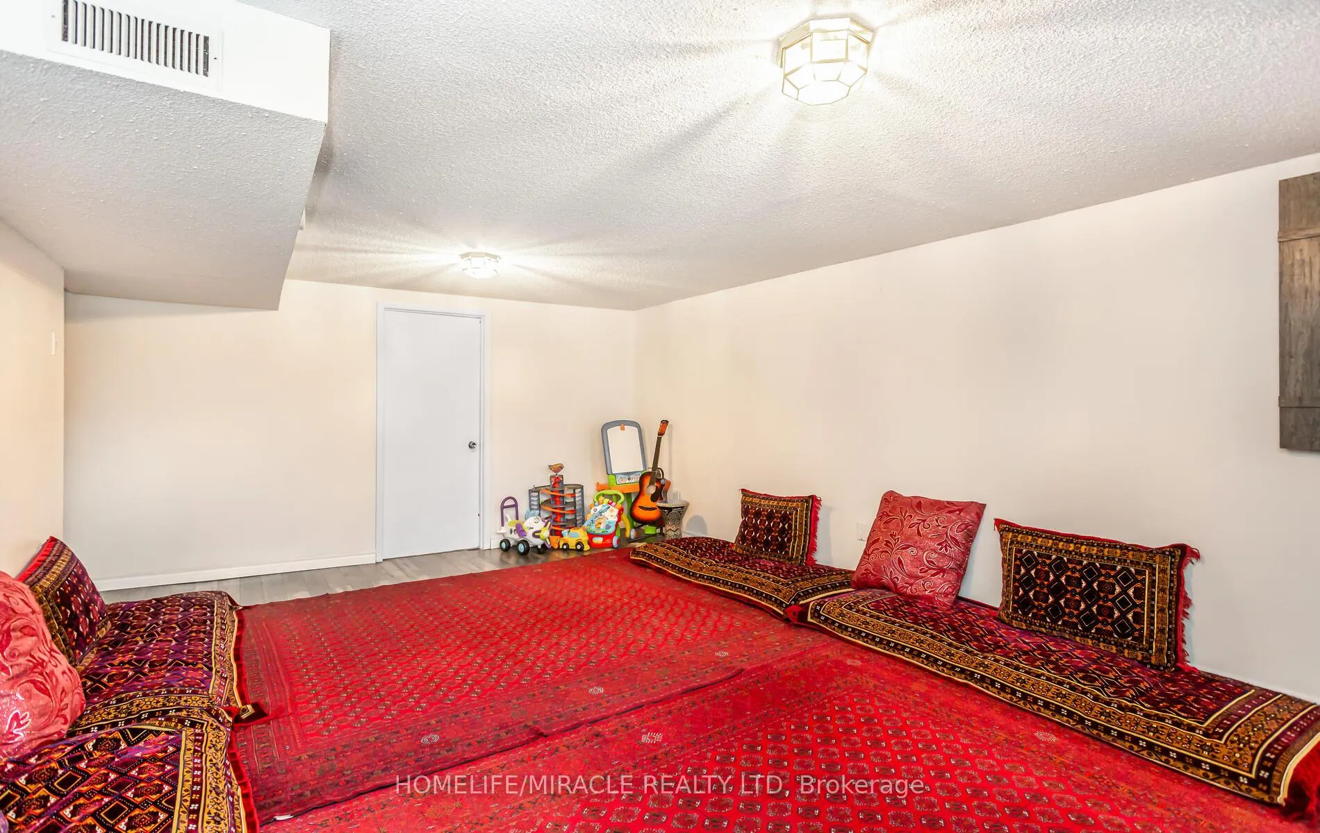 Photo 41 of 1756 Briarwood Drive, Cambridge, Galt City Centre — HOMEH