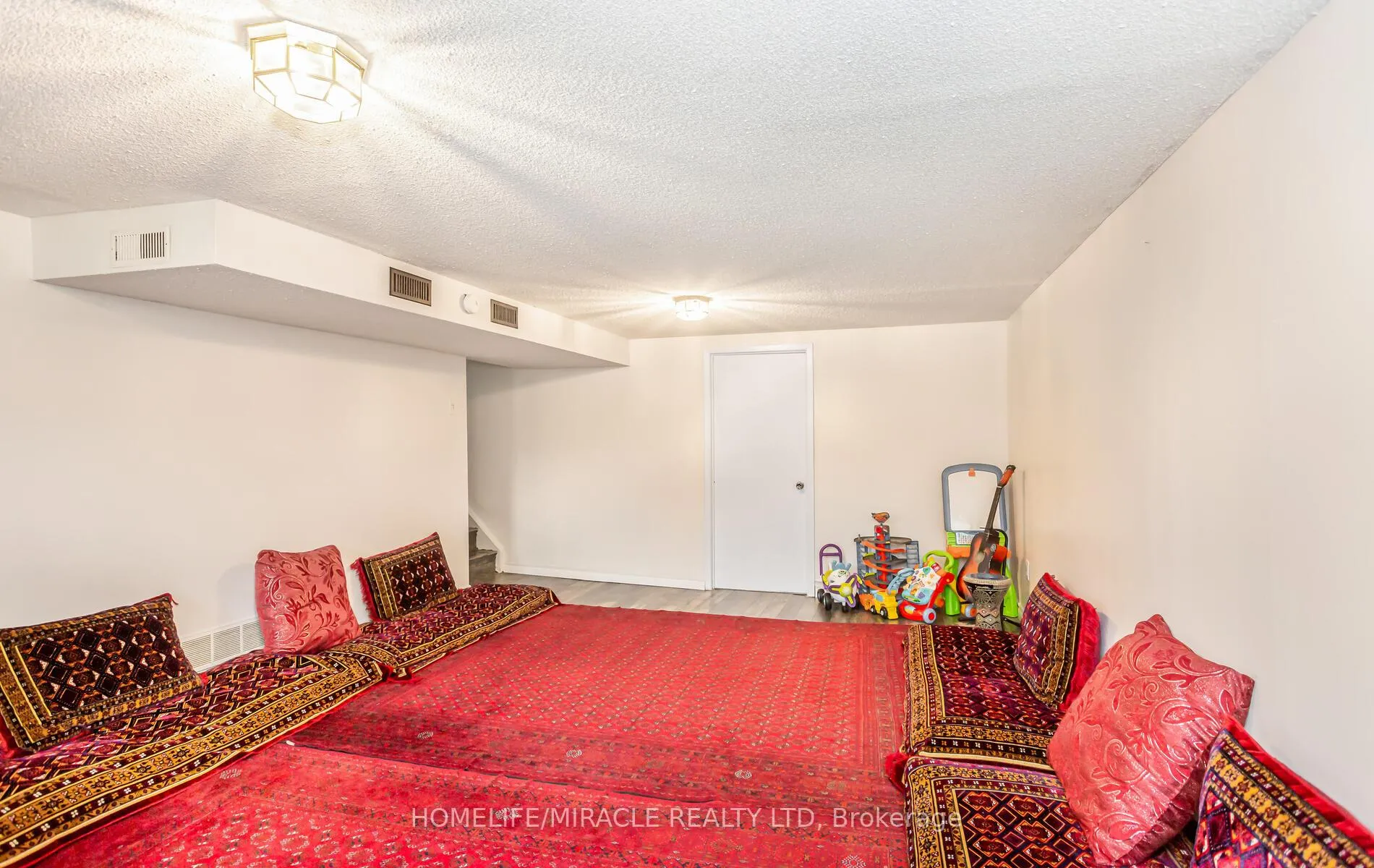 Photo 42 of 1756 Briarwood Drive, Cambridge, Galt City Centre — HOMEH