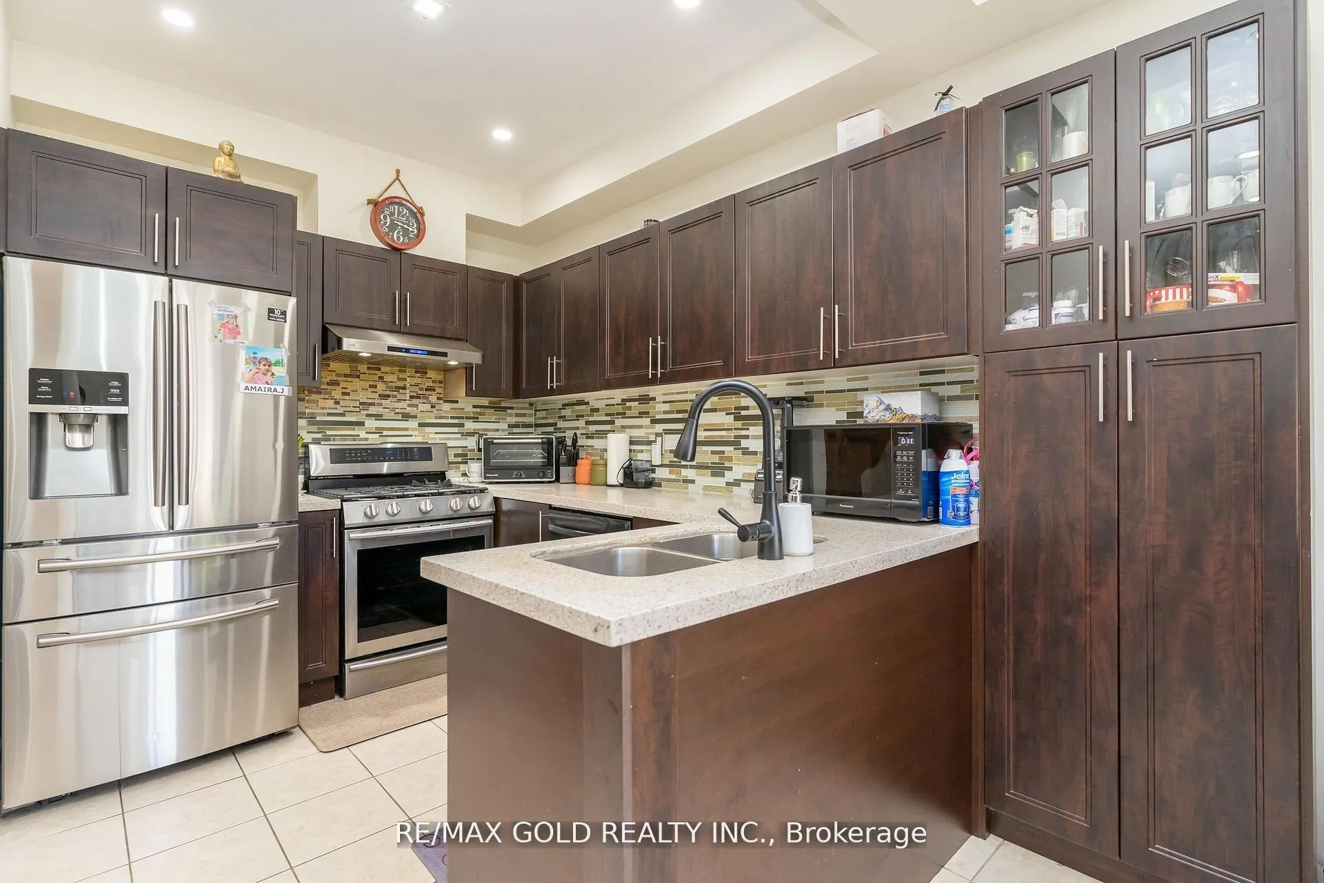 Photo 13 of 32 Rubysilver Drive, Brampton, Vales of Castlemore — HOMEH