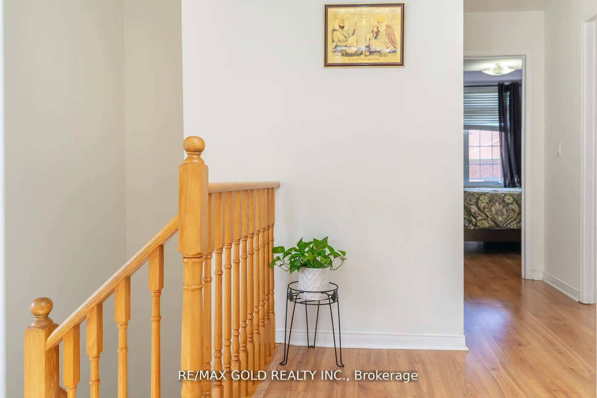 Photo 18 of 32 Rubysilver Drive, Brampton, Vales of Castlemore — HOMEH
