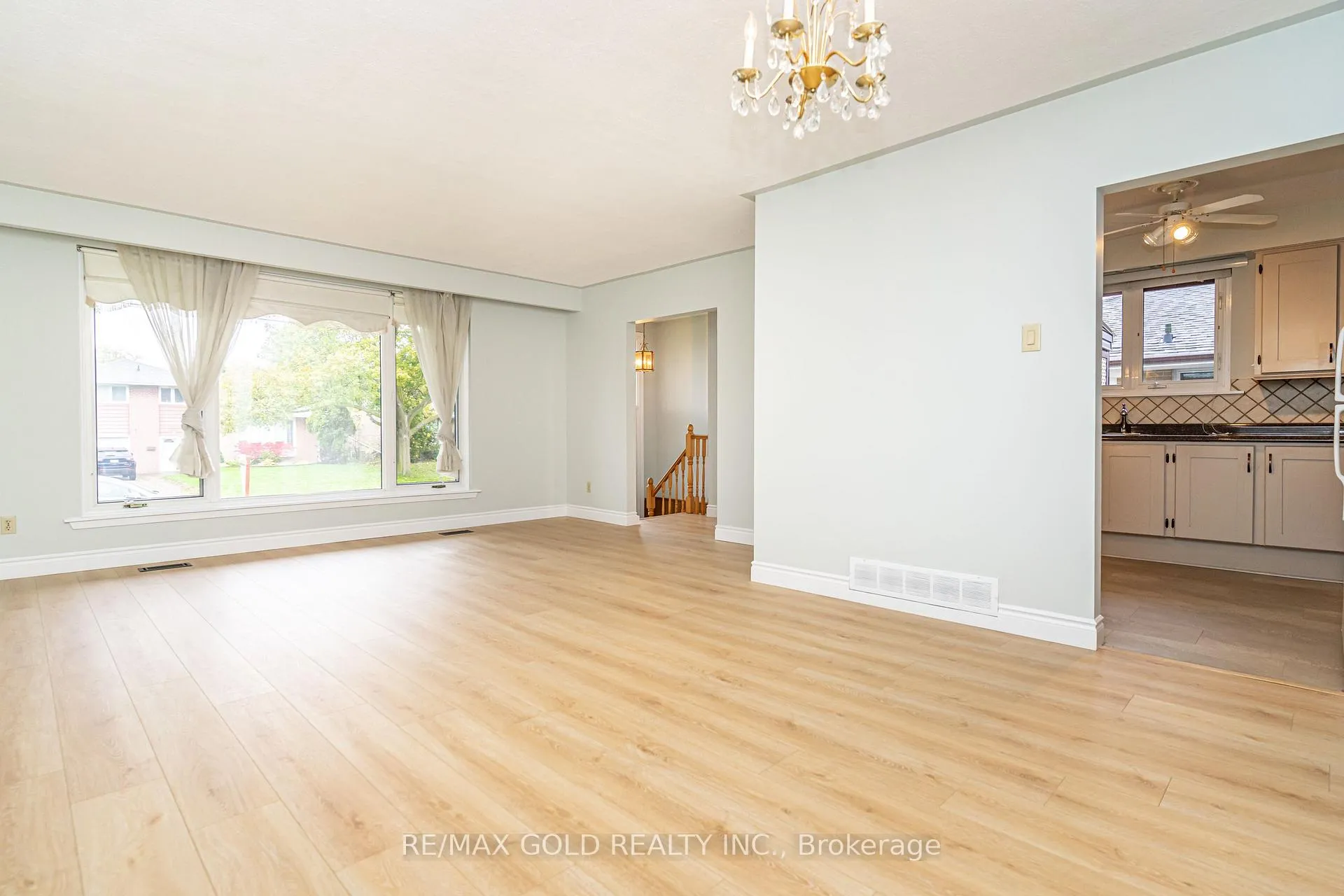 Photo 12 of 57 alderbury Crescent, Brampton, Avondale — HOMEH