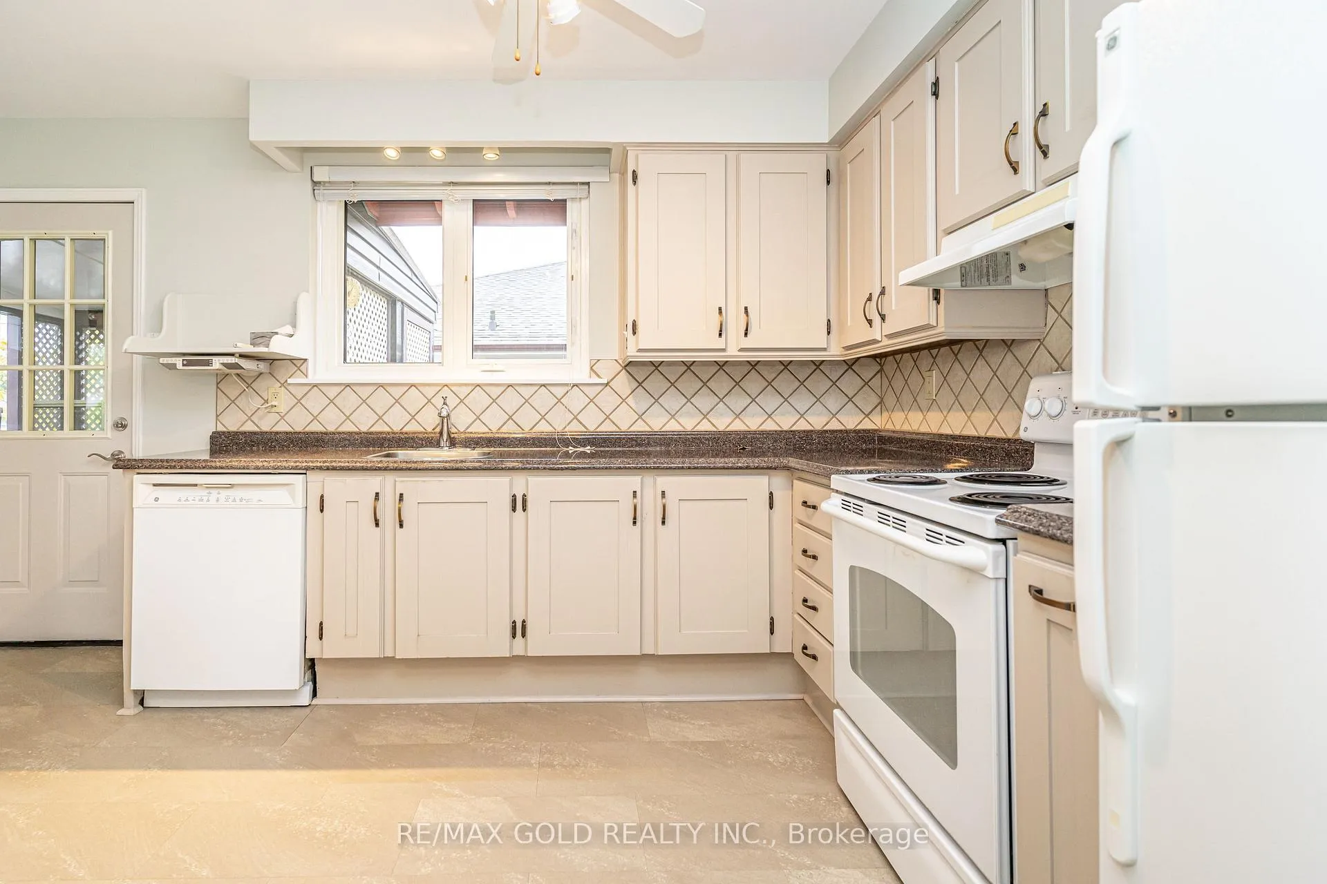 Photo 14 of 57 alderbury Crescent, Brampton, Avondale — HOMEH