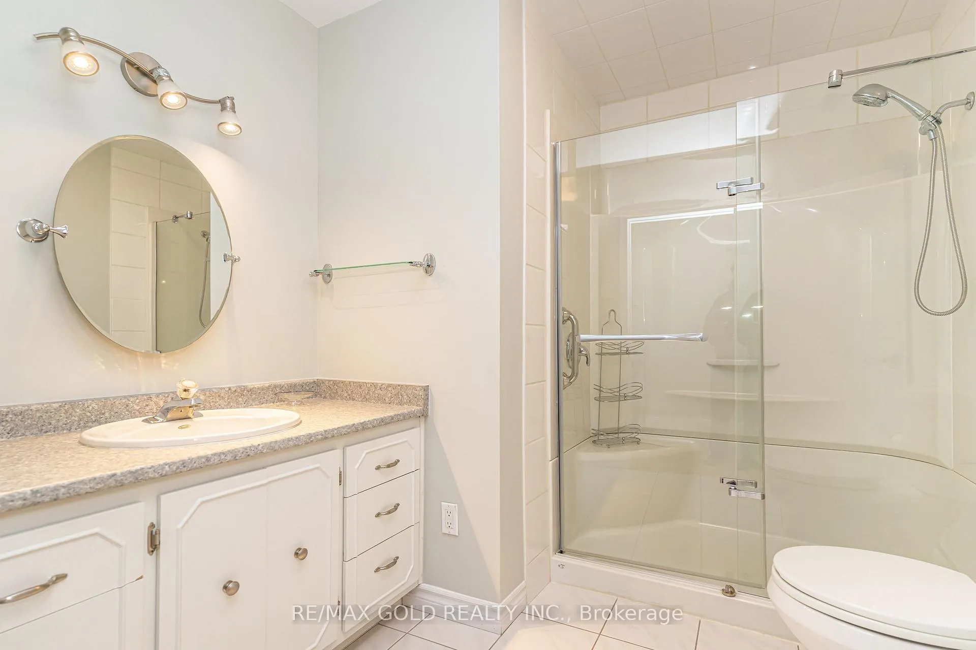 Photo 20 of 57 alderbury Crescent, Brampton, Avondale — HOMEH