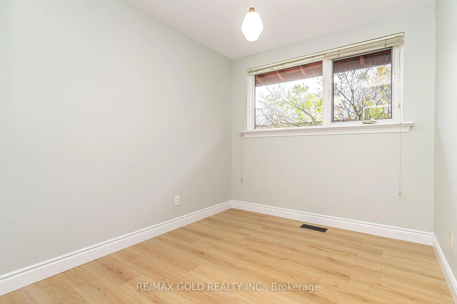 Photo 23 of 57 alderbury Crescent, Brampton, Avondale — HOMEH