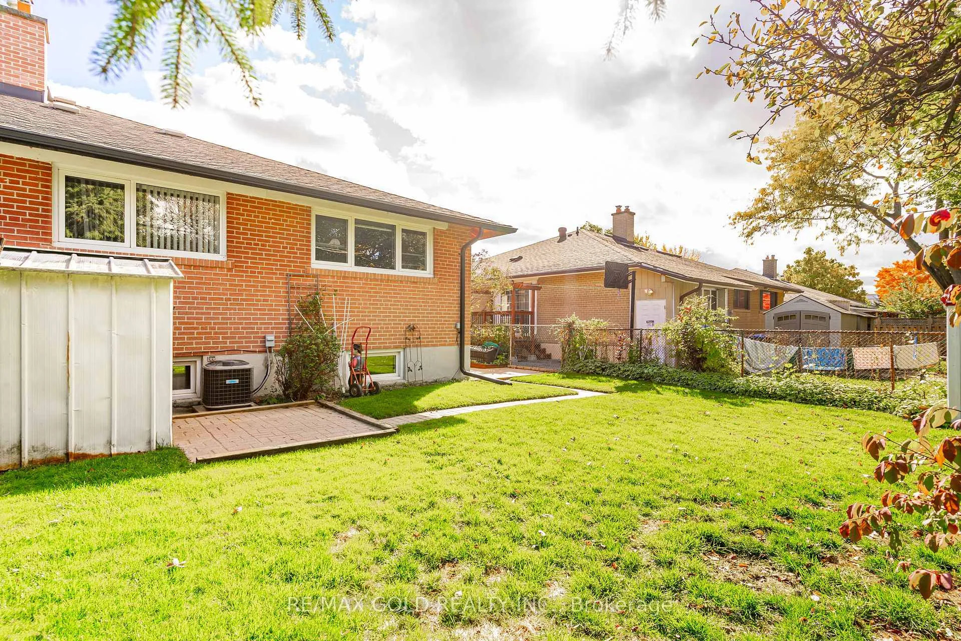 Photo 37 of 57 alderbury Crescent, Brampton, Avondale — HOMEH