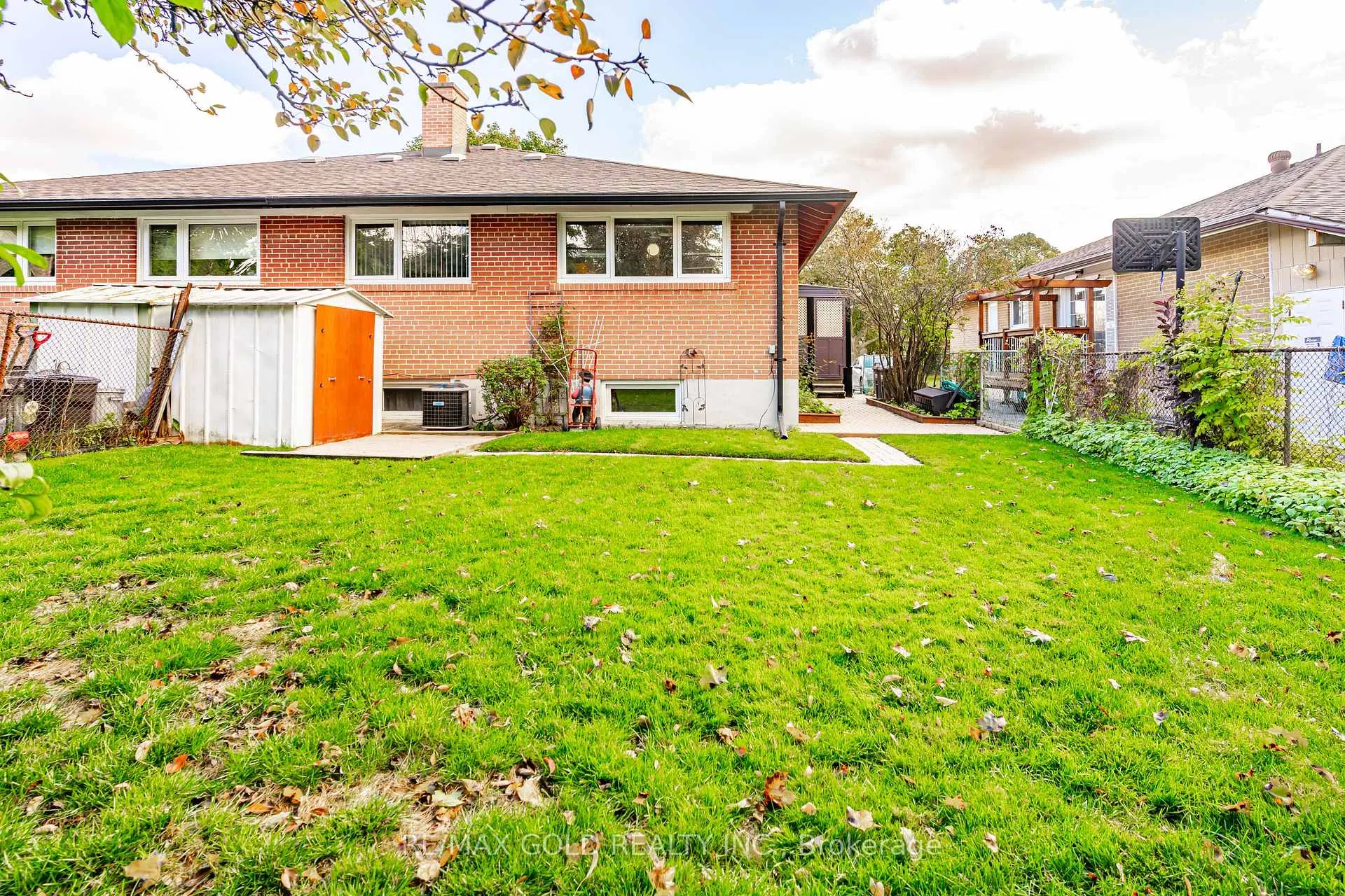 Photo 38 of 57 alderbury Crescent, Brampton, Avondale — HOMEH
