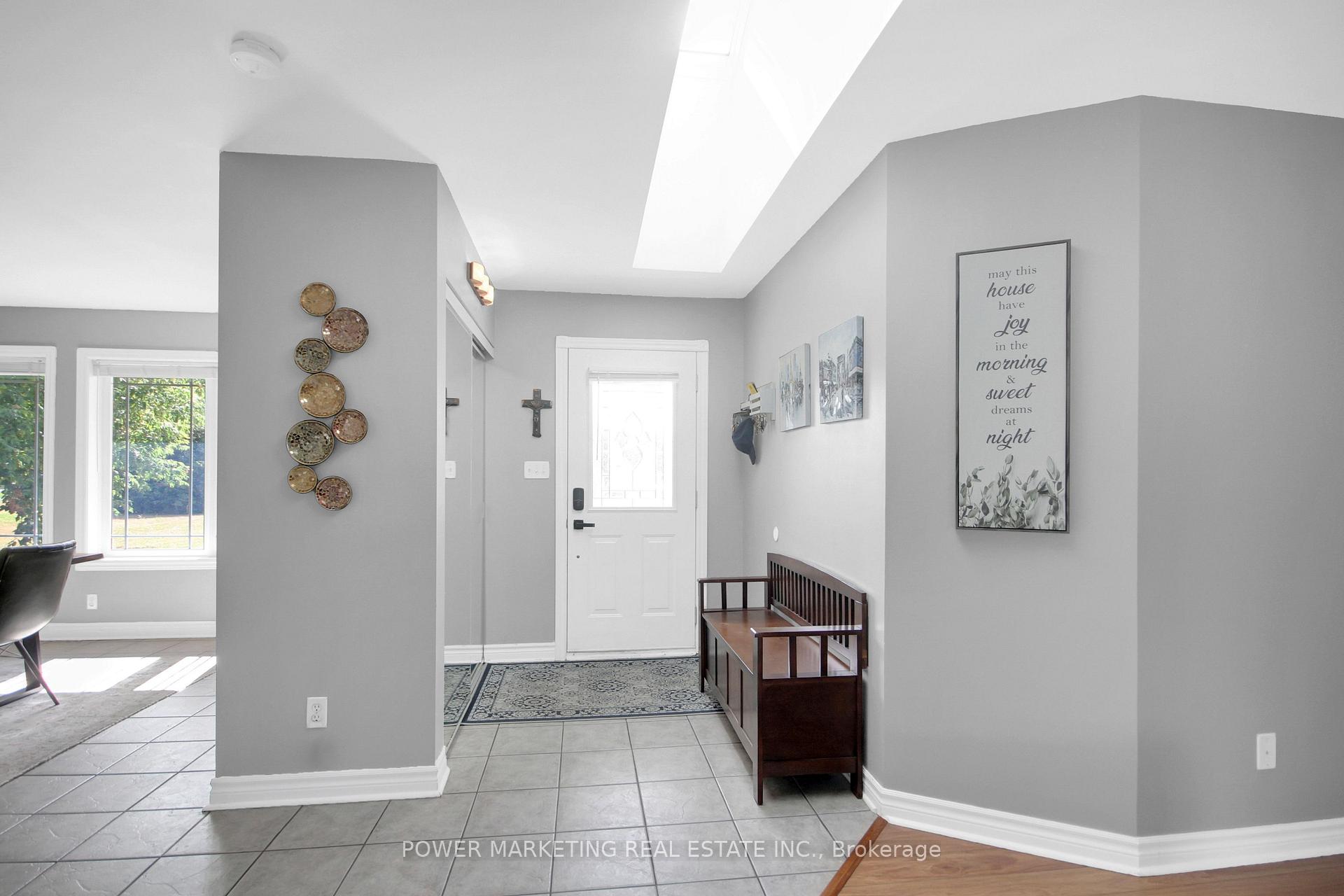 Photo 3 of 1441 Stagecoach Road, Ottawa, Greely — HOMEH
