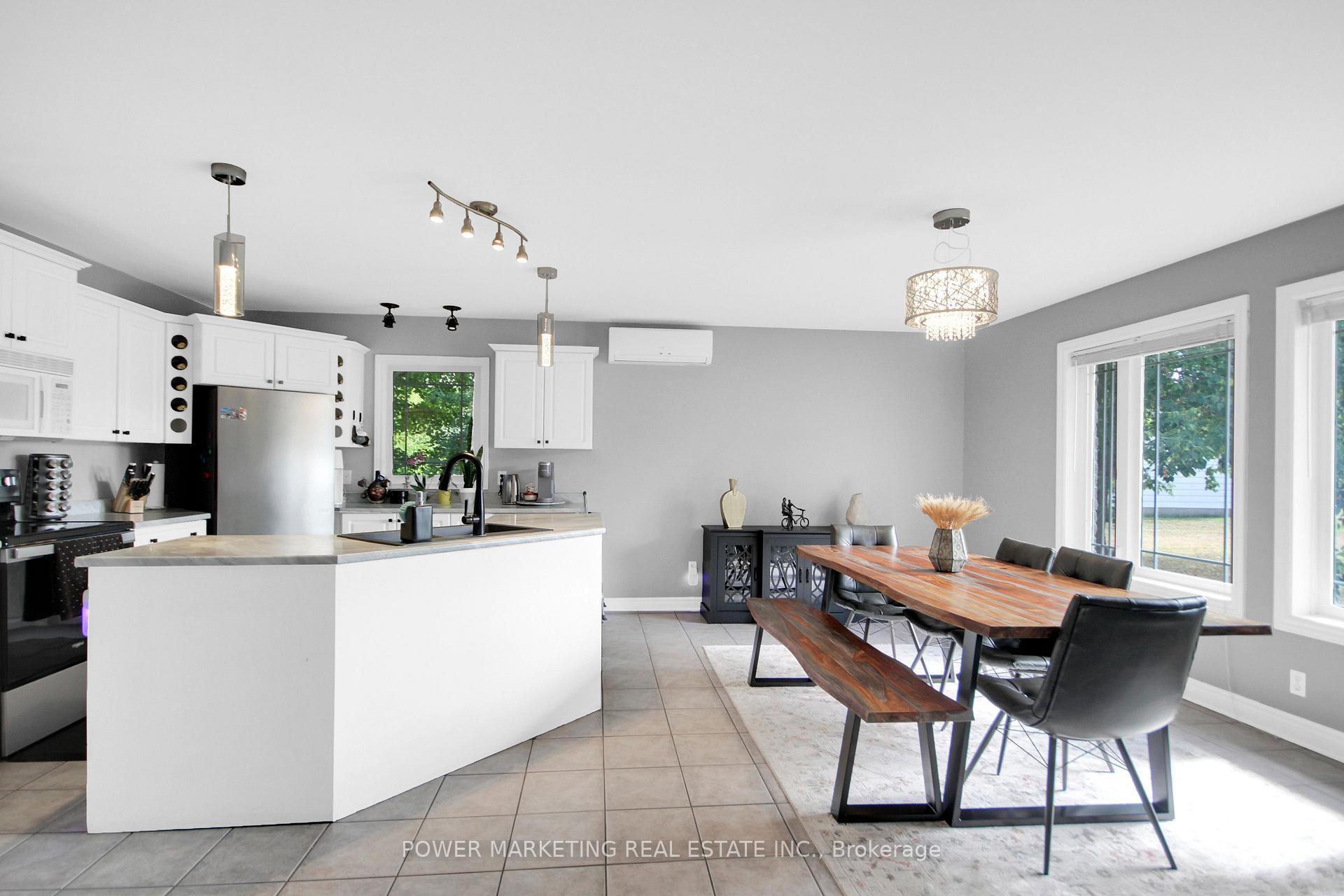 Photo 13 of 1441 Stagecoach Road, Ottawa, Greely — HOMEH