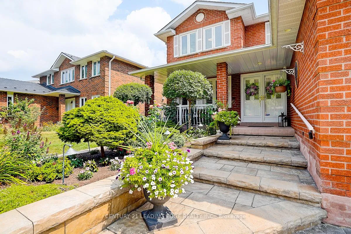 Photo 4 of 7 Brogan Court, Markham, Raymerville — HOMEH