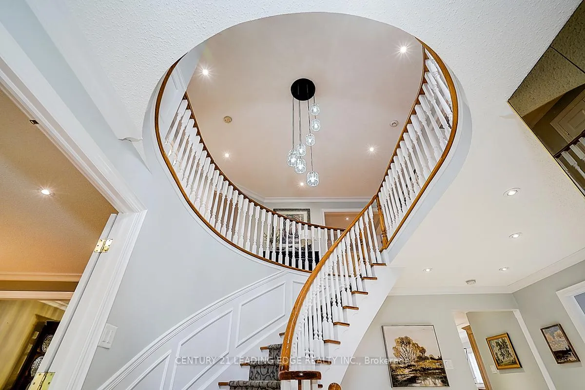 Photo 5 of 7 Brogan Court, Markham, Raymerville — HOMEH
