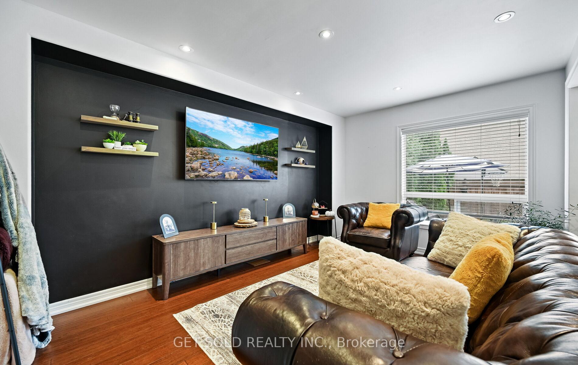 Photo 7 of 47 Trailview Lane, Caledon, Bolton West — HOMEH