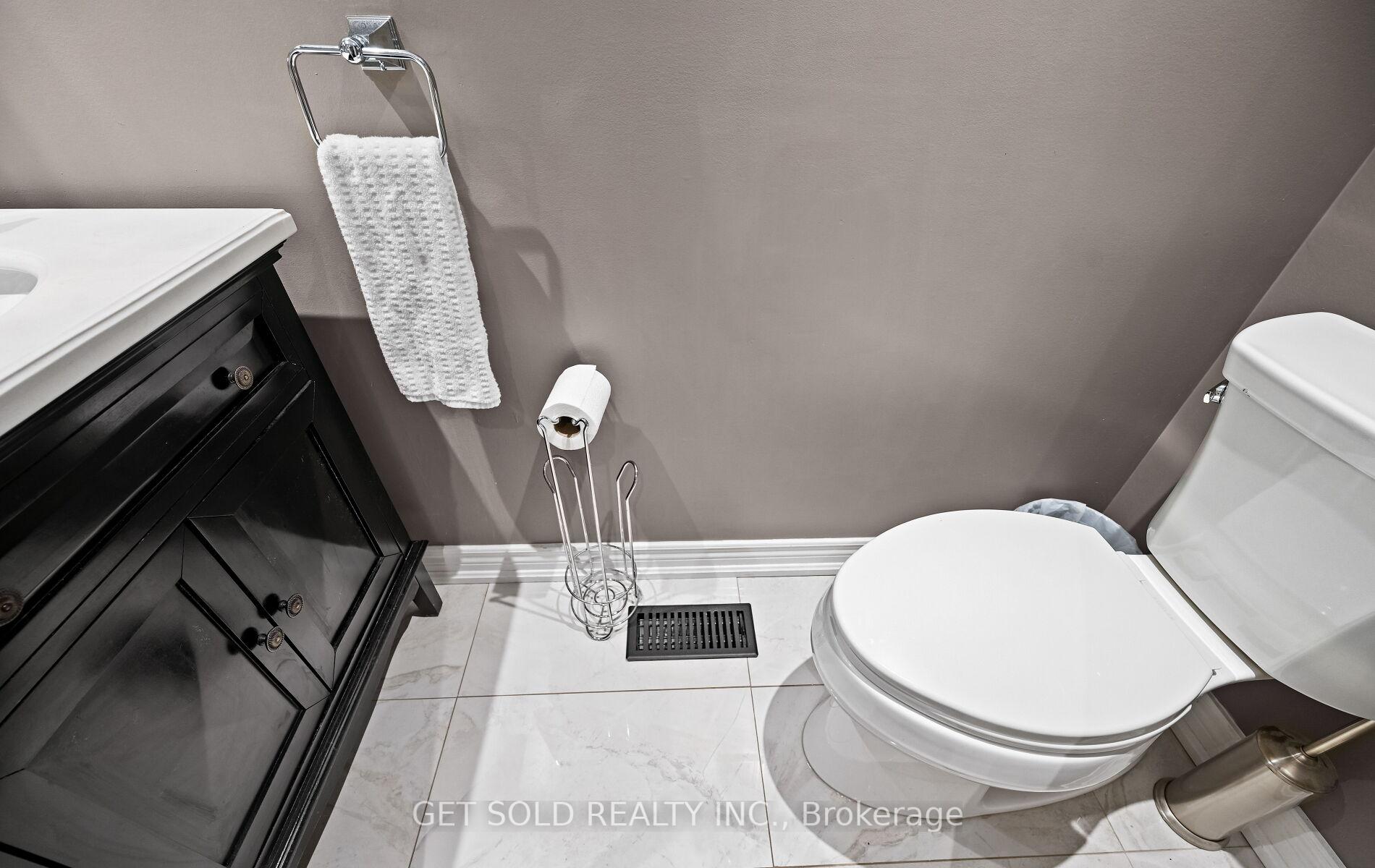 Photo 15 of 47 Trailview Lane, Caledon, Bolton West — HOMEH