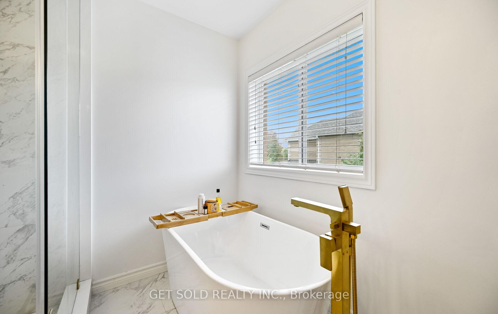 Photo 22 of 47 Trailview Lane, Caledon, Bolton West — HOMEH