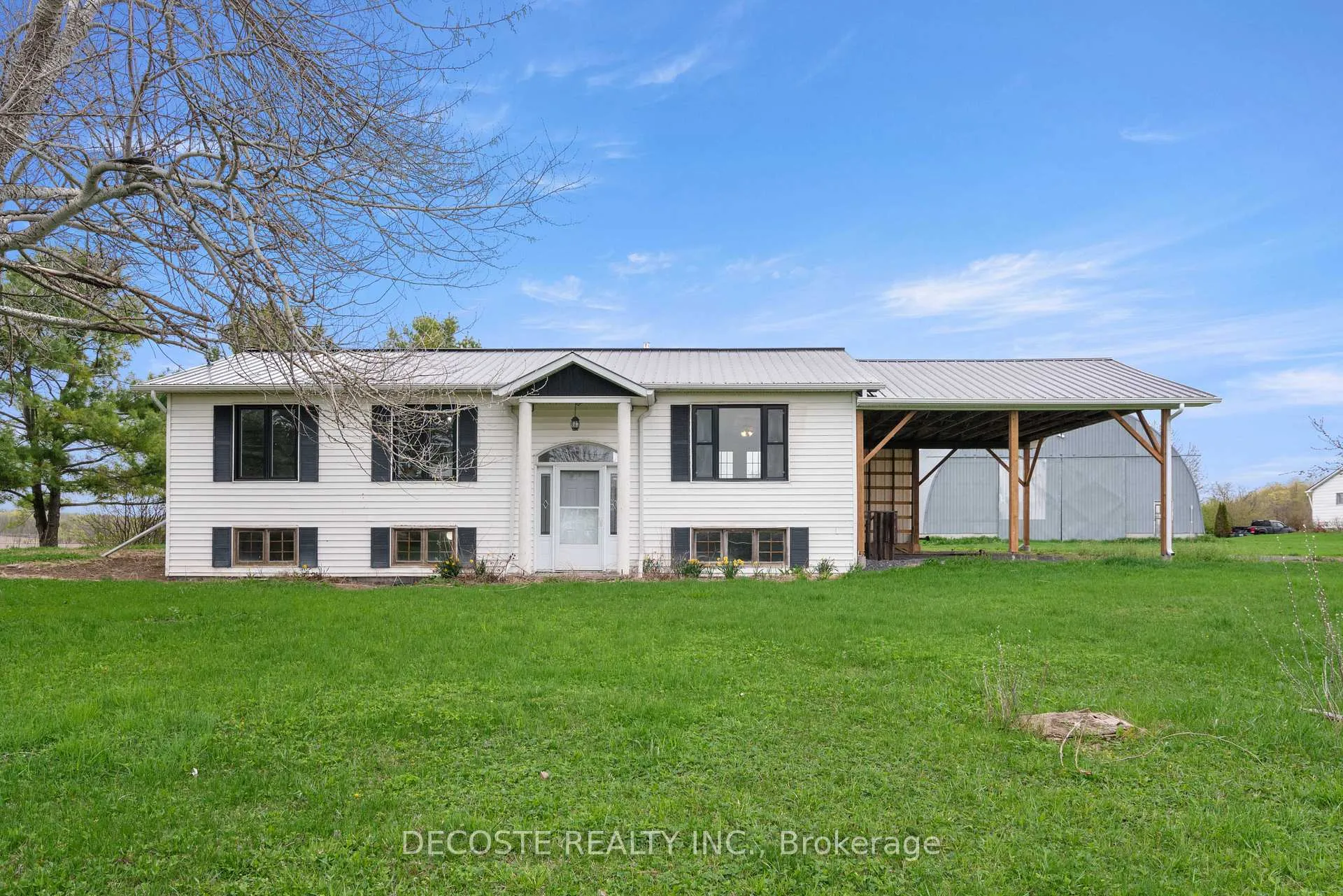 Photo 2 of 2811 Rolland Massie Road, North Glengarry, North Glengarry (Lochiel) Twp — HOMEH