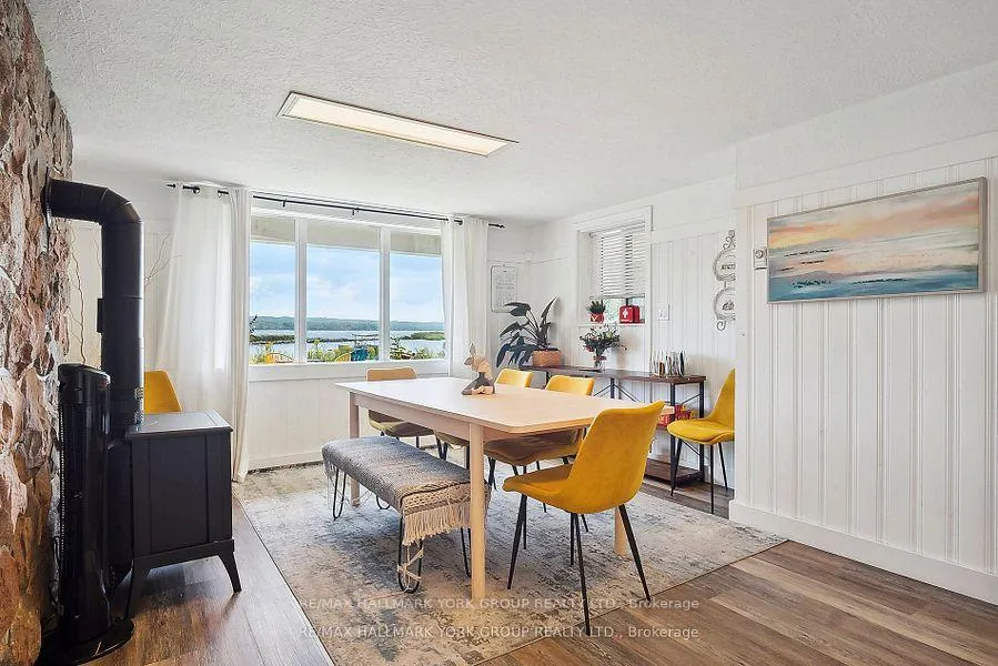 Photo 13 of 42 Lighthouse Crescent, Tay, Victoria Harbour — HOMEH