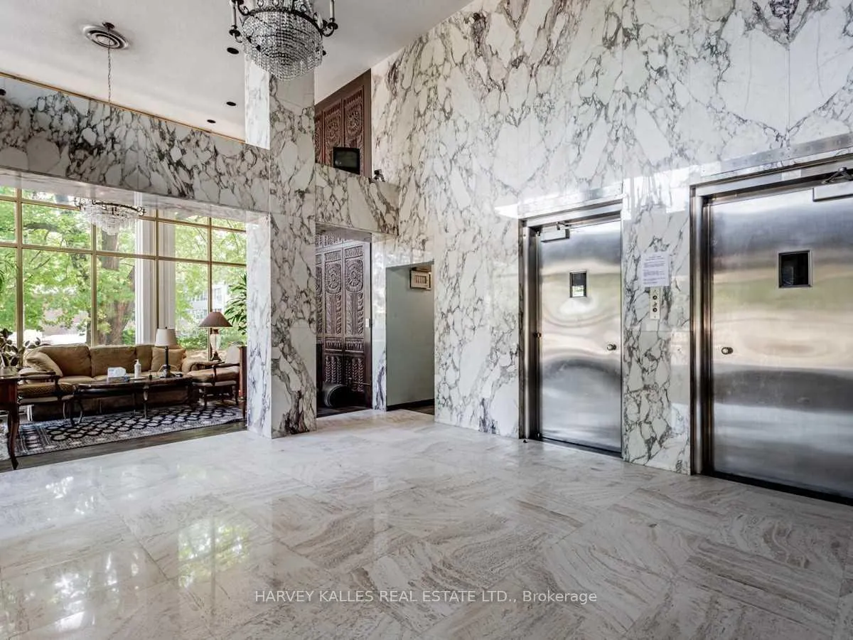 Photo 4 of Unit 201, 2600 Bathurst Street, Toronto, Englemount-Lawrence — HOMEH
