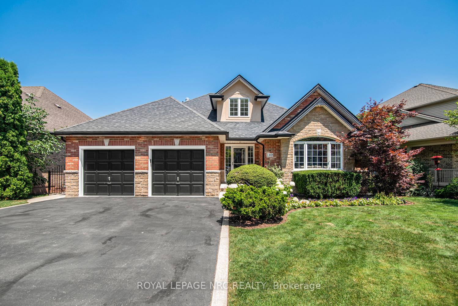 Photo 1 of 149 Dorchester Drive, Grimsby, Grimsby East — HOMEH