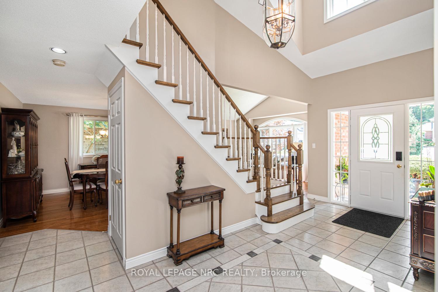 Photo 7 of 149 Dorchester Drive, Grimsby, Grimsby East — HOMEH