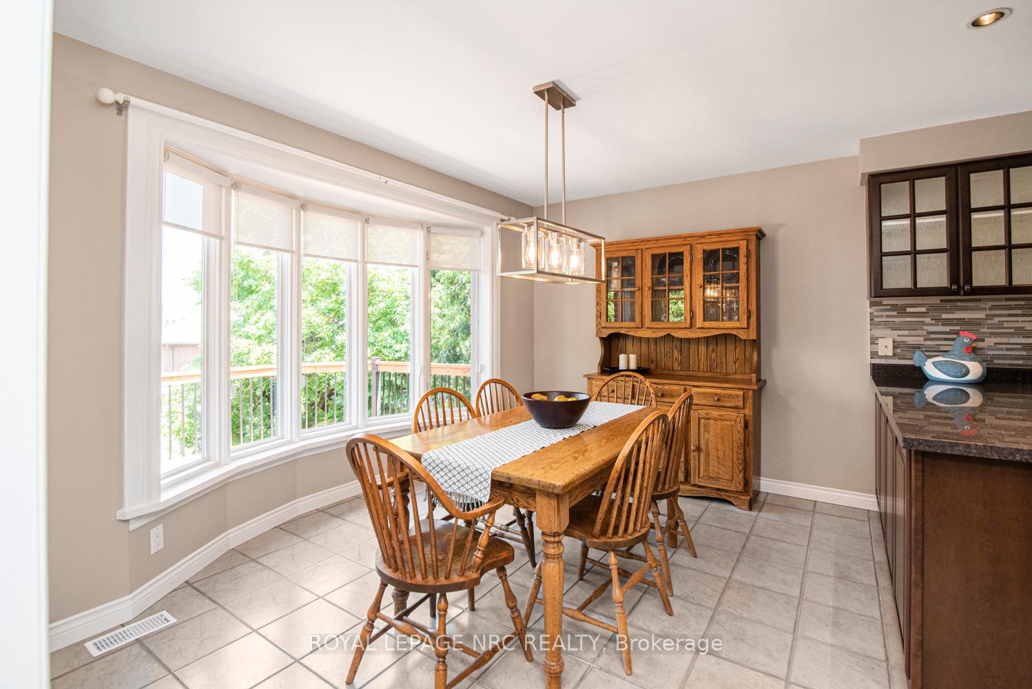 Photo 14 of 149 Dorchester Drive, Grimsby, Grimsby East — HOMEH