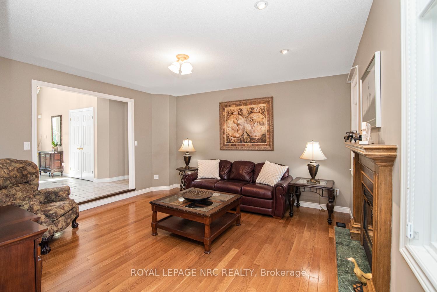 Photo 19 of 149 Dorchester Drive, Grimsby, Grimsby East — HOMEH