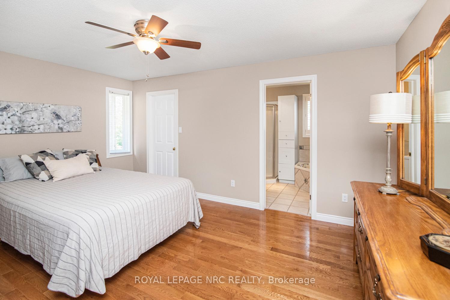 Photo 20 of 149 Dorchester Drive, Grimsby, Grimsby East — HOMEH