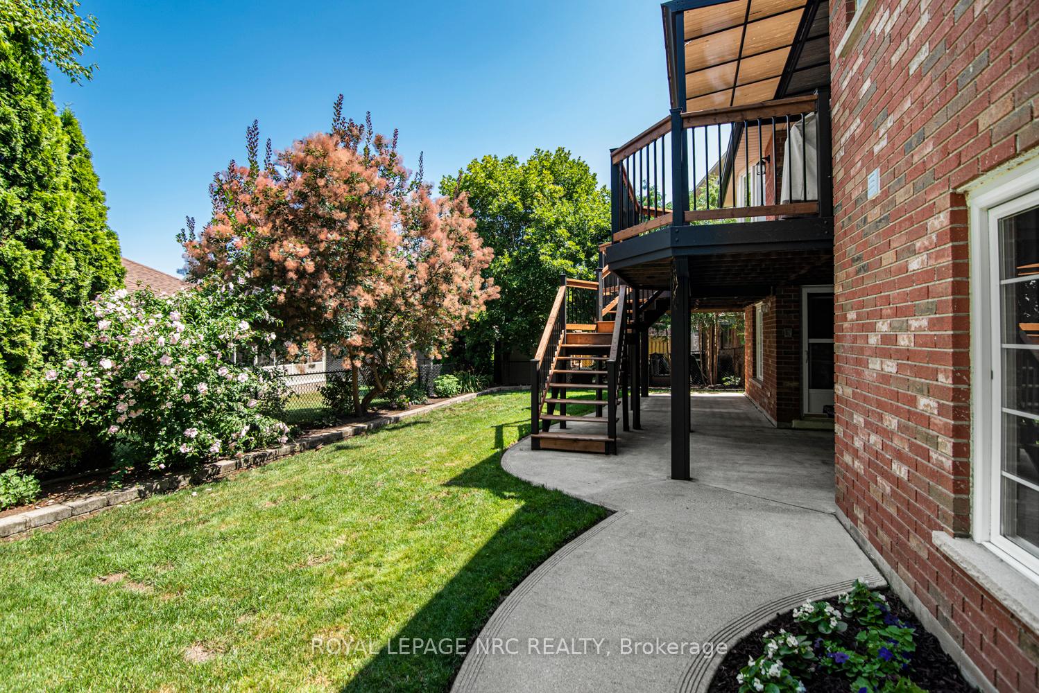 Photo 43 of 149 Dorchester Drive, Grimsby, Grimsby East — HOMEH