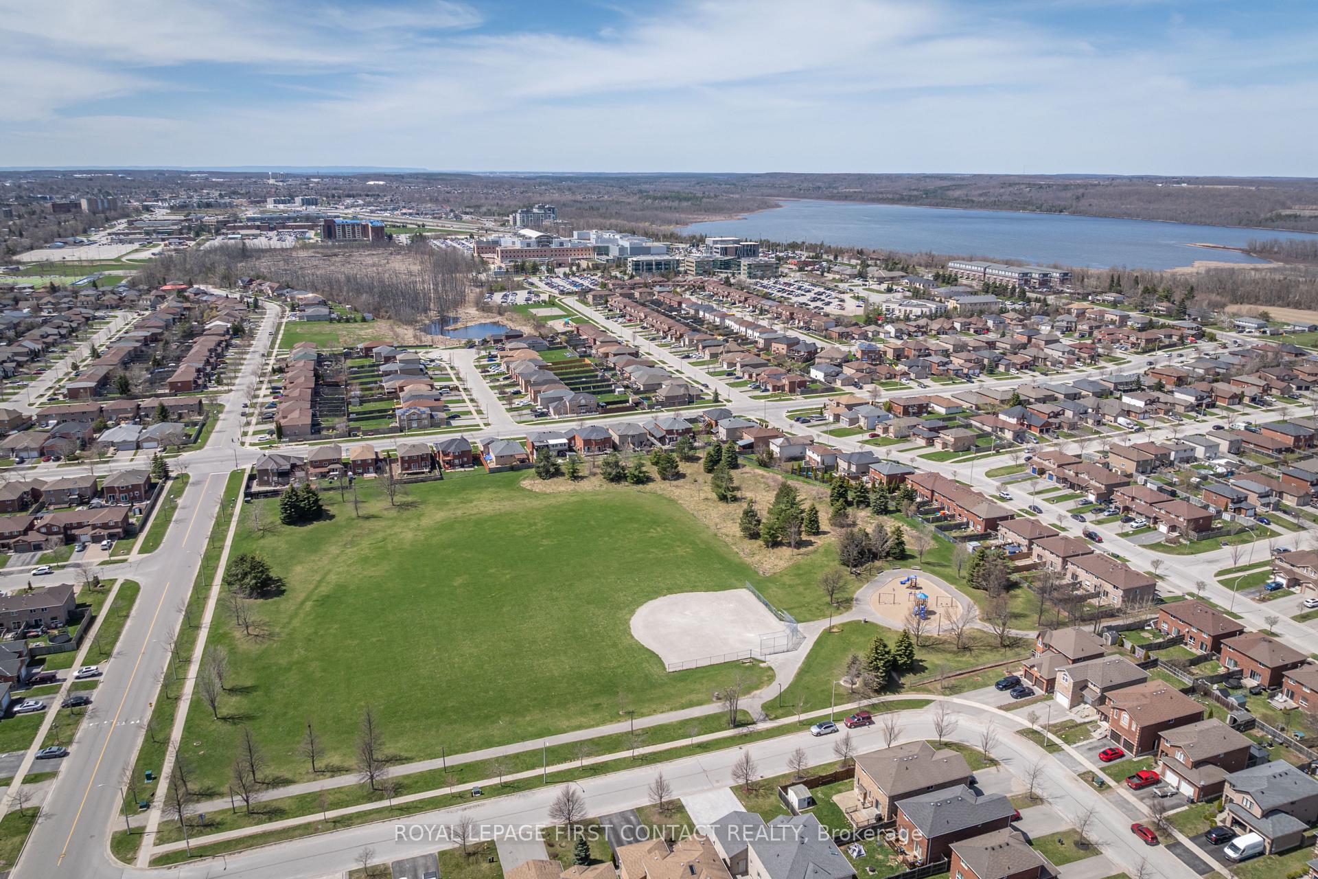 Photo 30 of 60 William Paddison Drive, Barrie, Georgian Drive — HOMEH