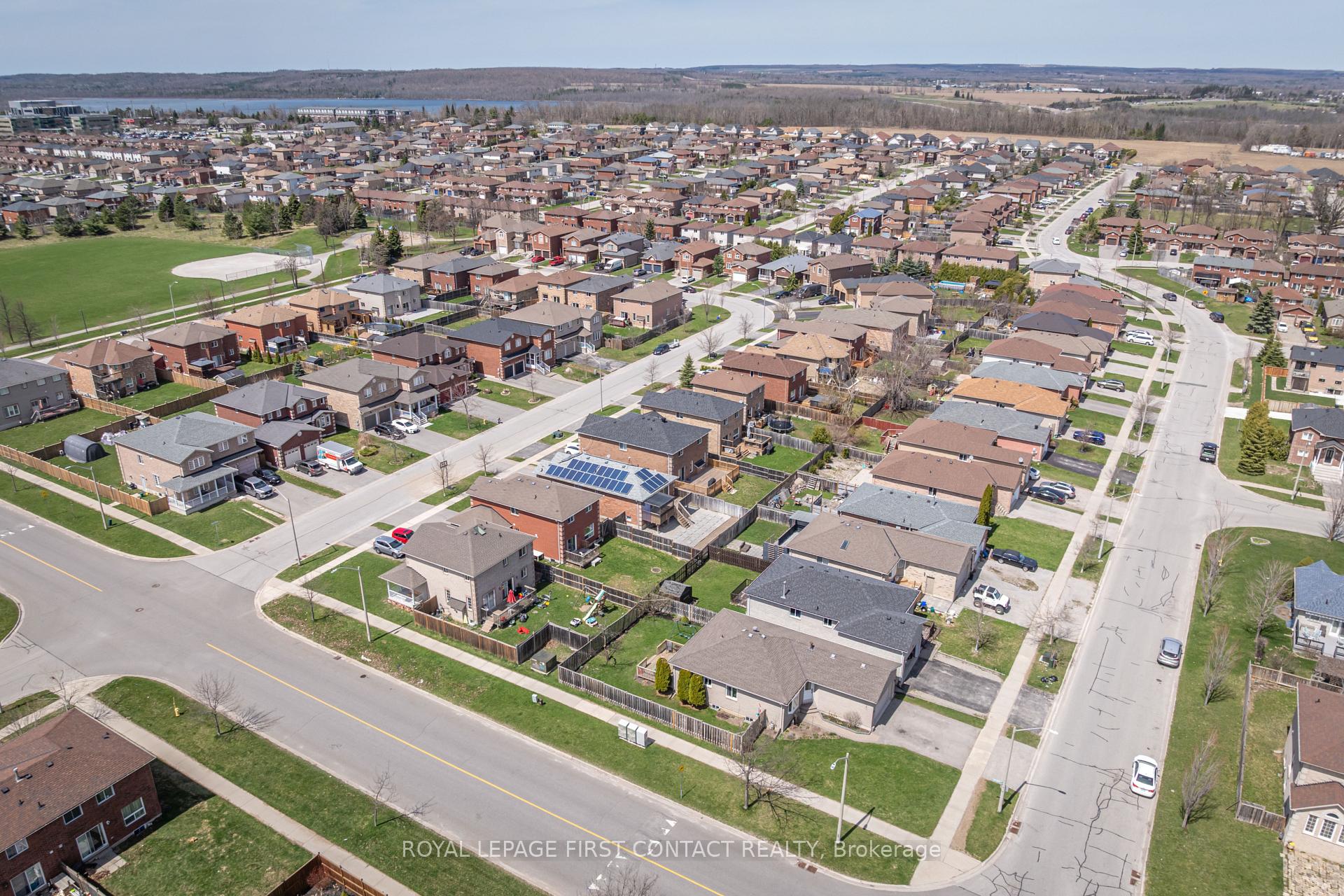 Photo 33 of 60 William Paddison Drive, Barrie, Georgian Drive — HOMEH