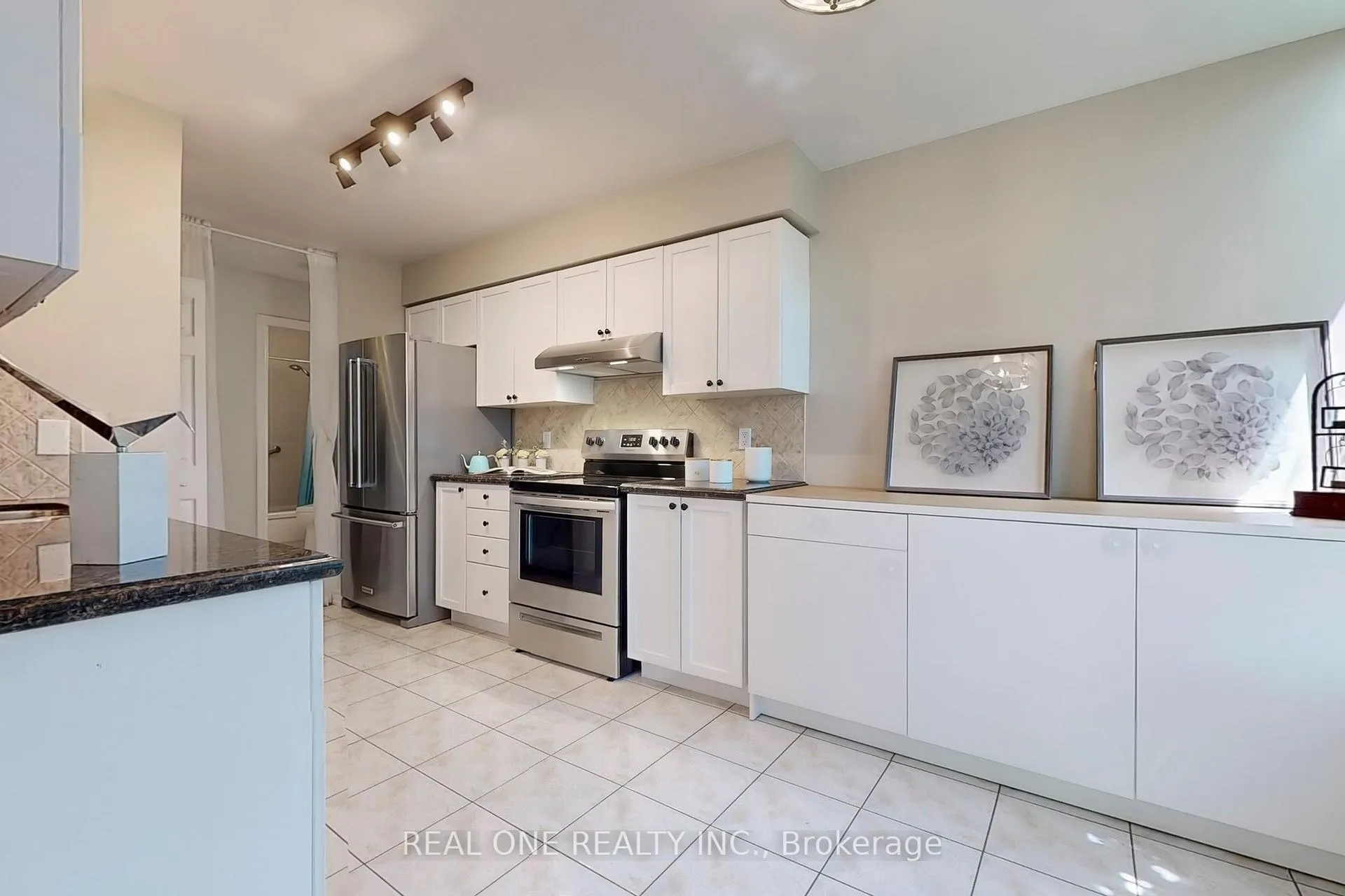Photo 15 of Unit 101, 8 Covington Road, Toronto, Englemount-Lawrence — HOMEH